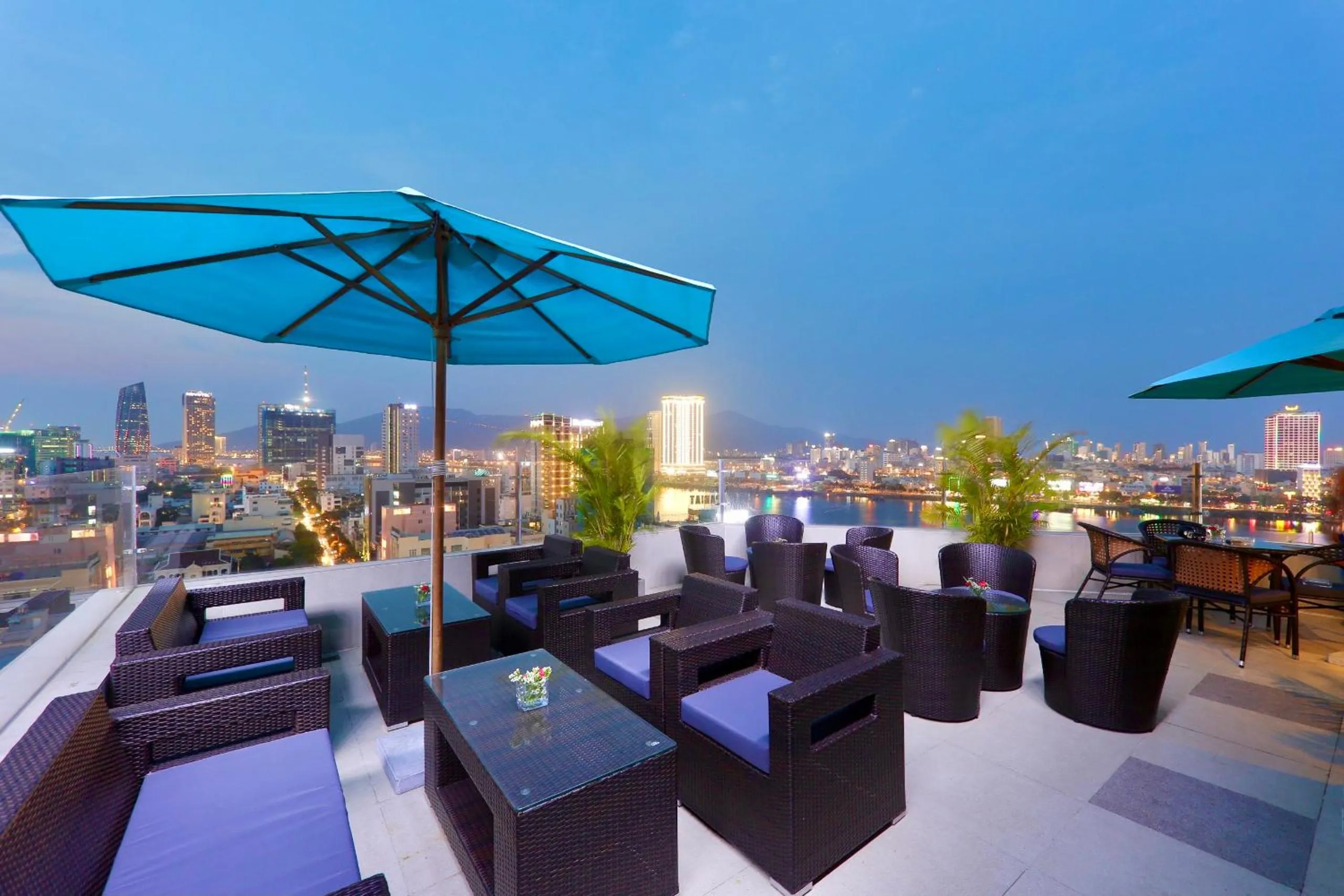 Lounge or bar in Val Soleil Hotel