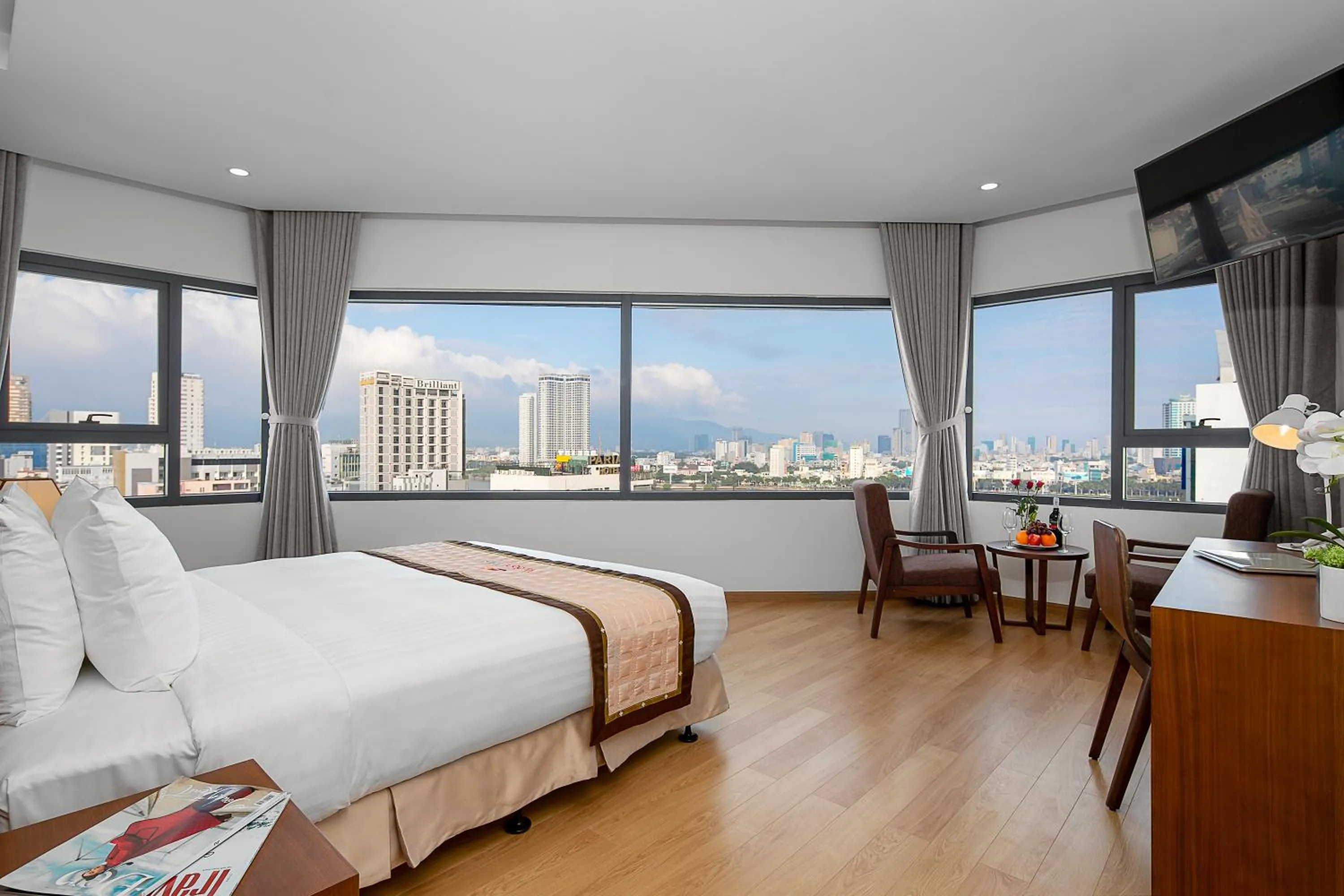 Photo of the whole room, Bed in Val Soleil Hotel