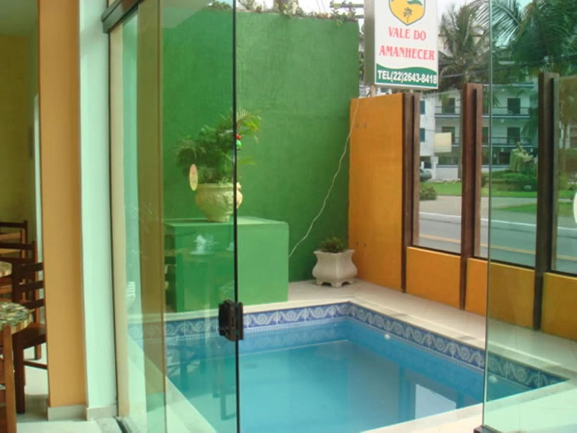Swimming pool in Pousada Vale do Amanhecer