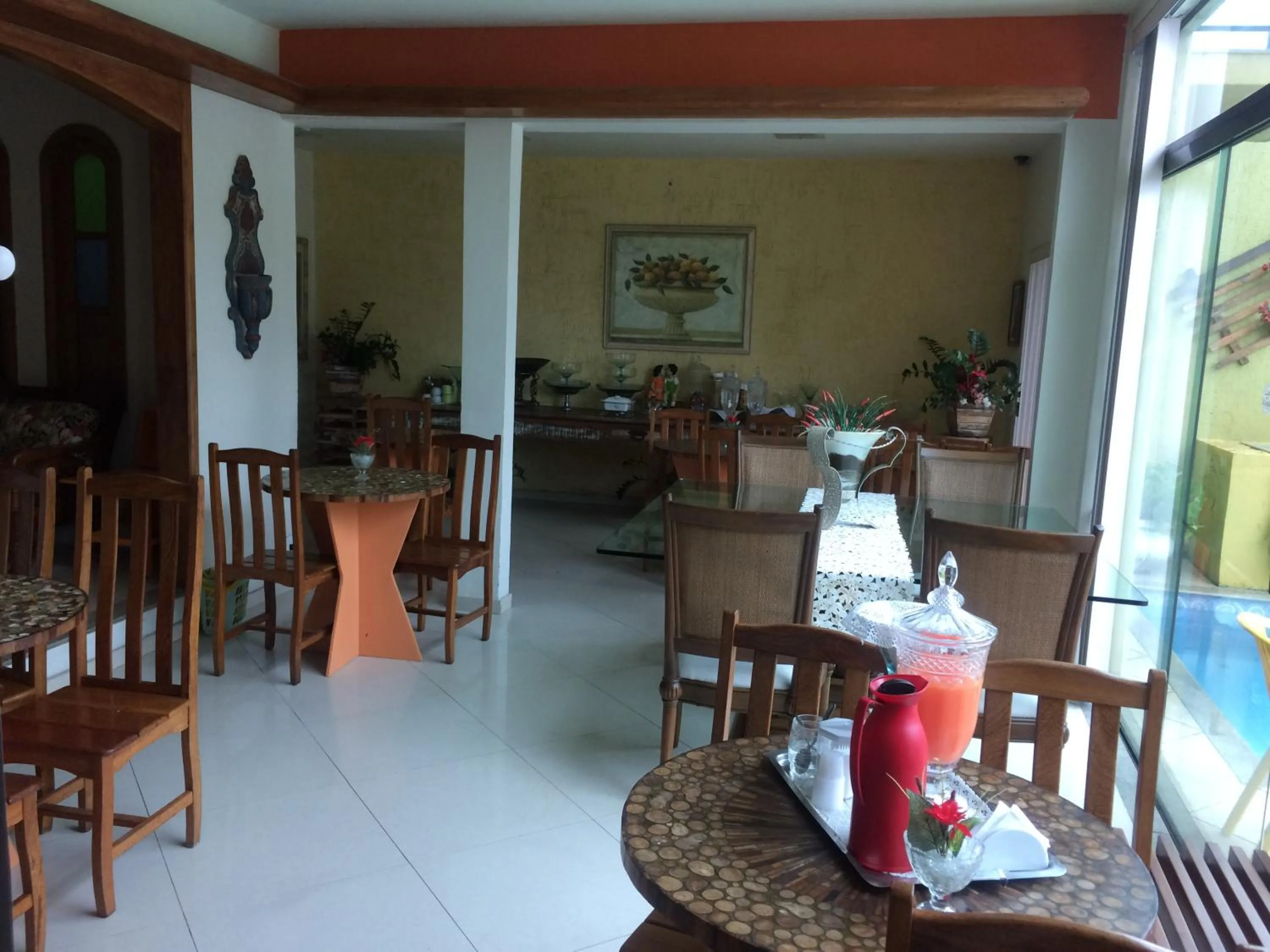 Restaurant/places to eat in Pousada Vale do Amanhecer