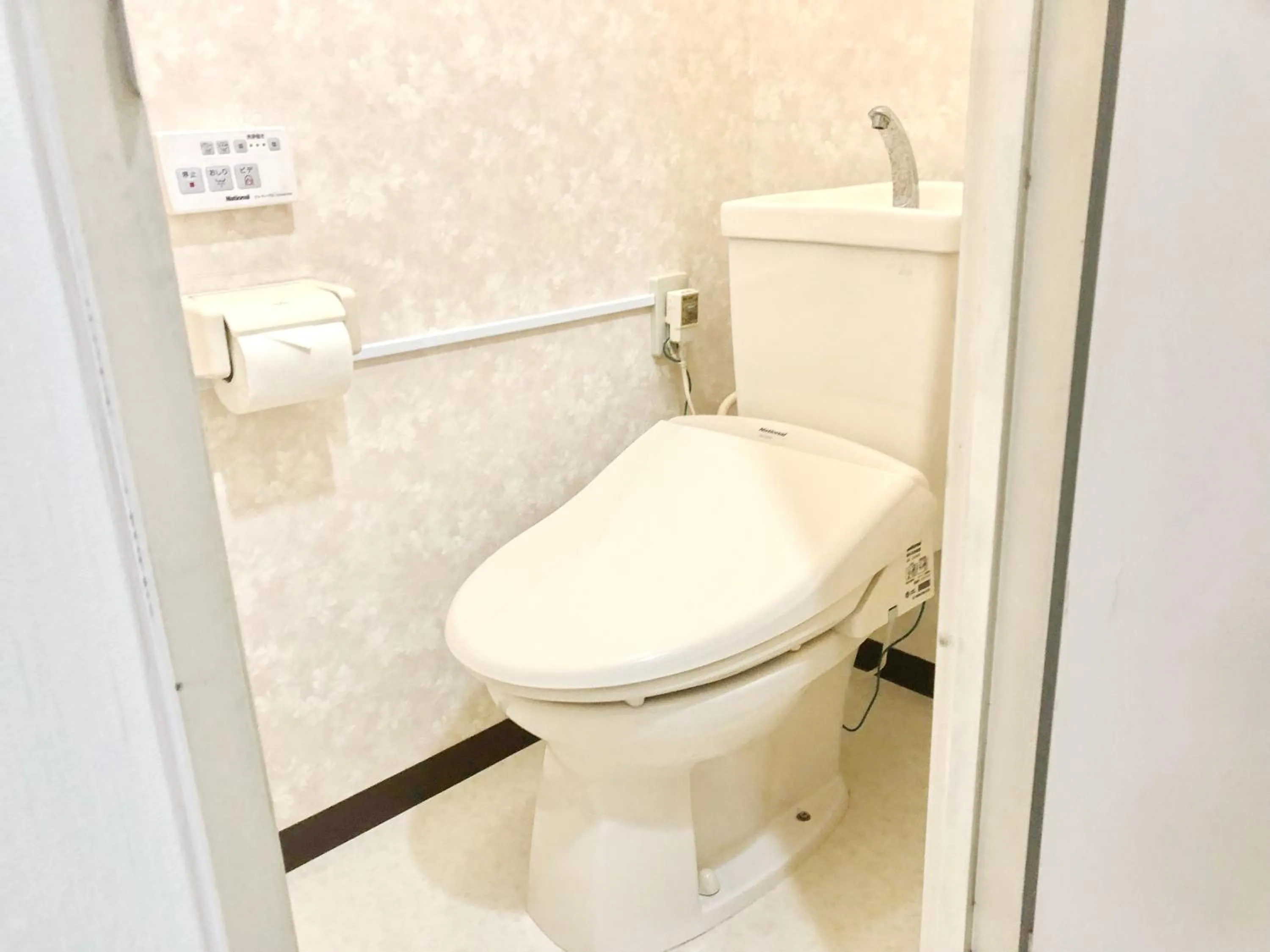 Toilet in Court Saiwaicho