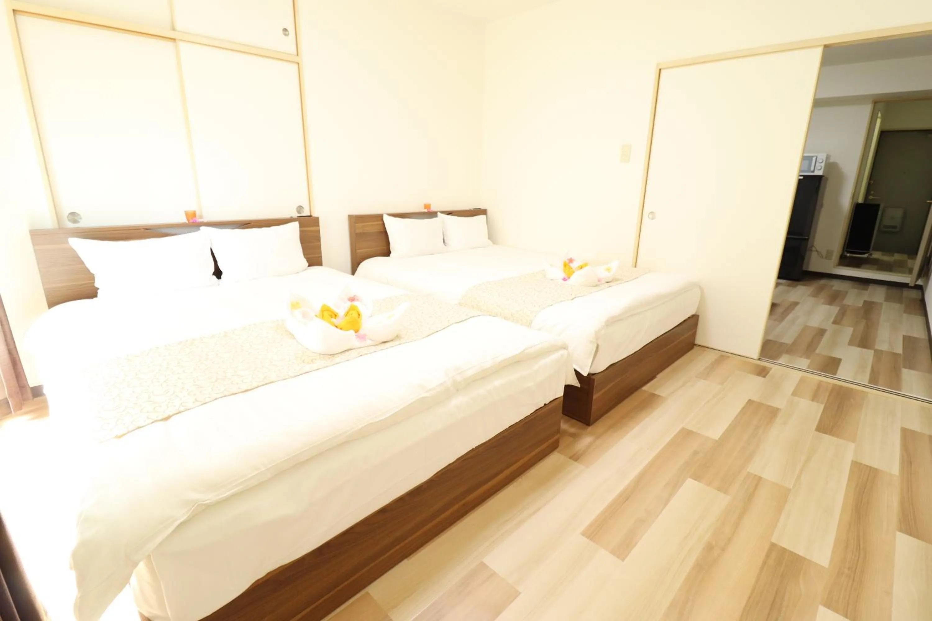 Bed in Court Saiwaicho