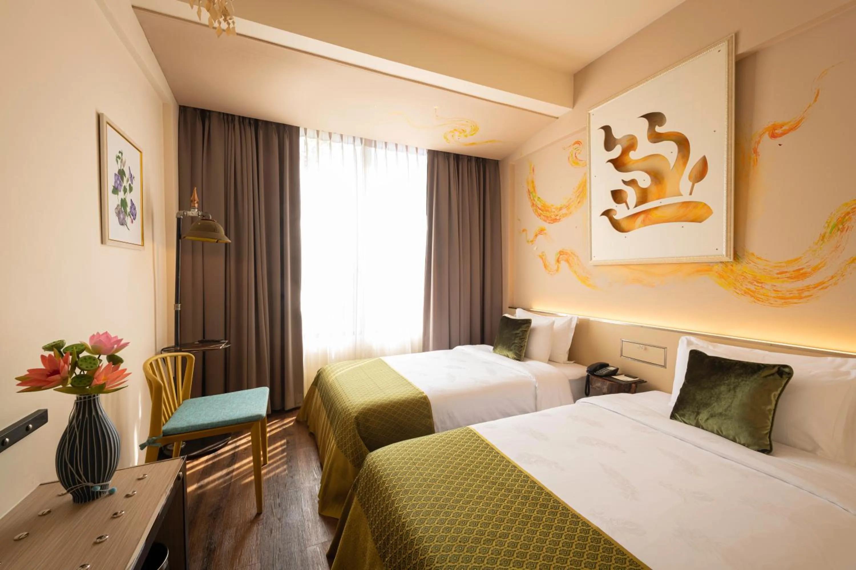 Bedroom, Bed in Dhevi Bangkok Hotel