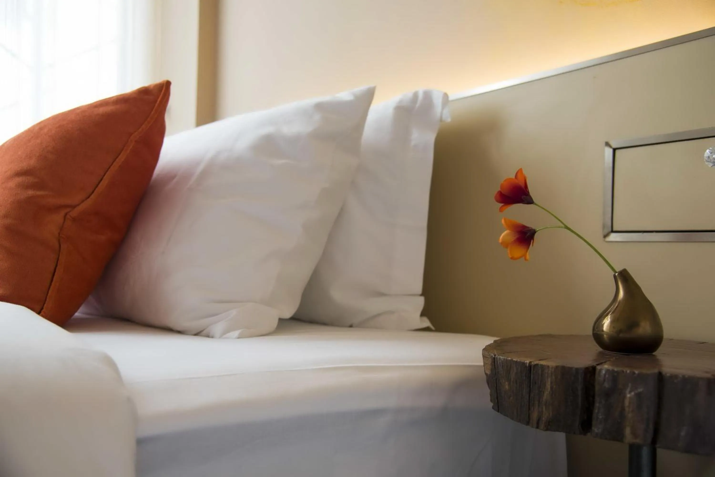 Bedroom, Bed in Dhevi Bangkok Hotel