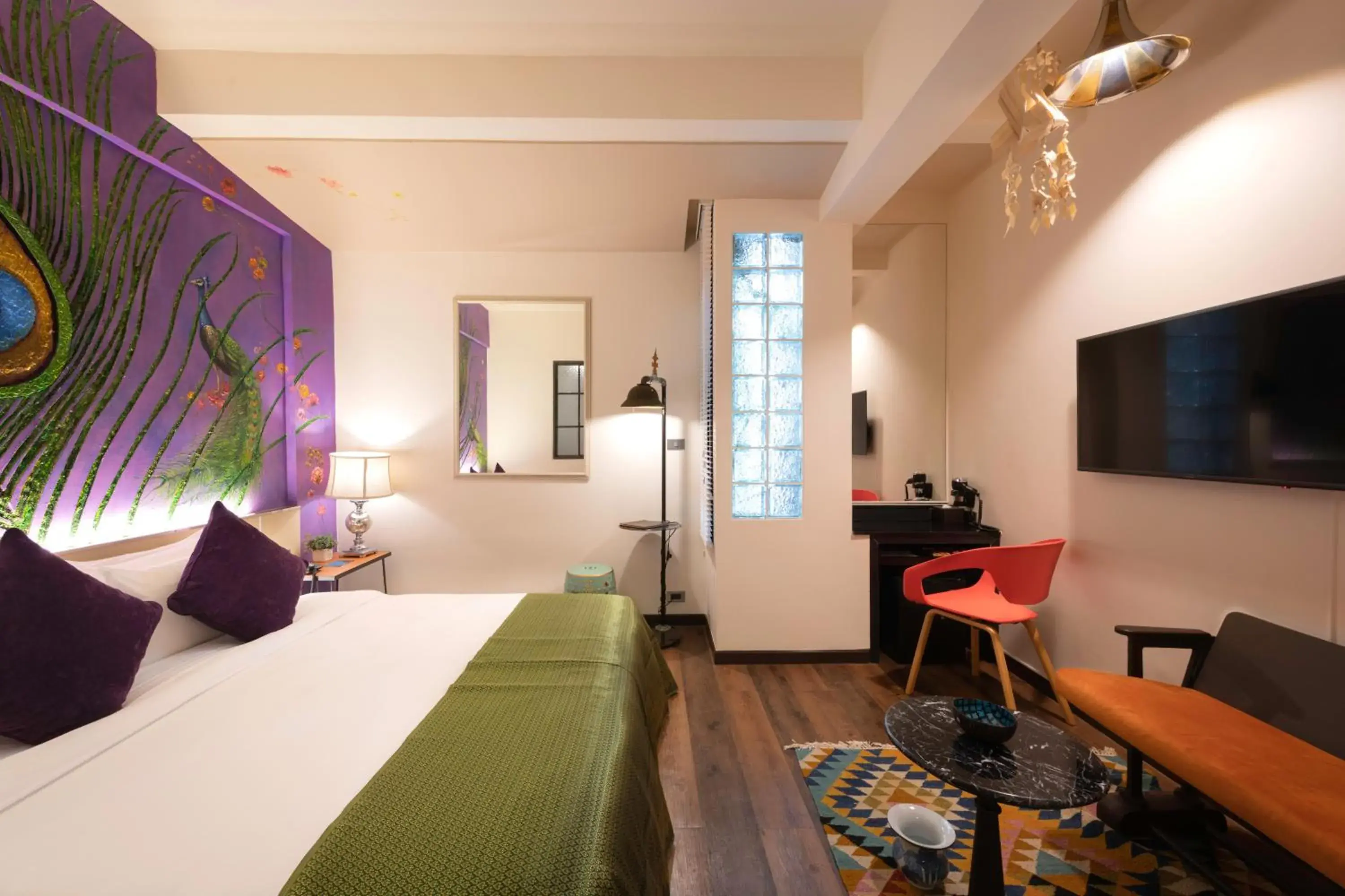 Photo of the whole room, Bed in Dhevi Bangkok Hotel Photo of the whole room, Bed in Dhevi Bangkok Hotel