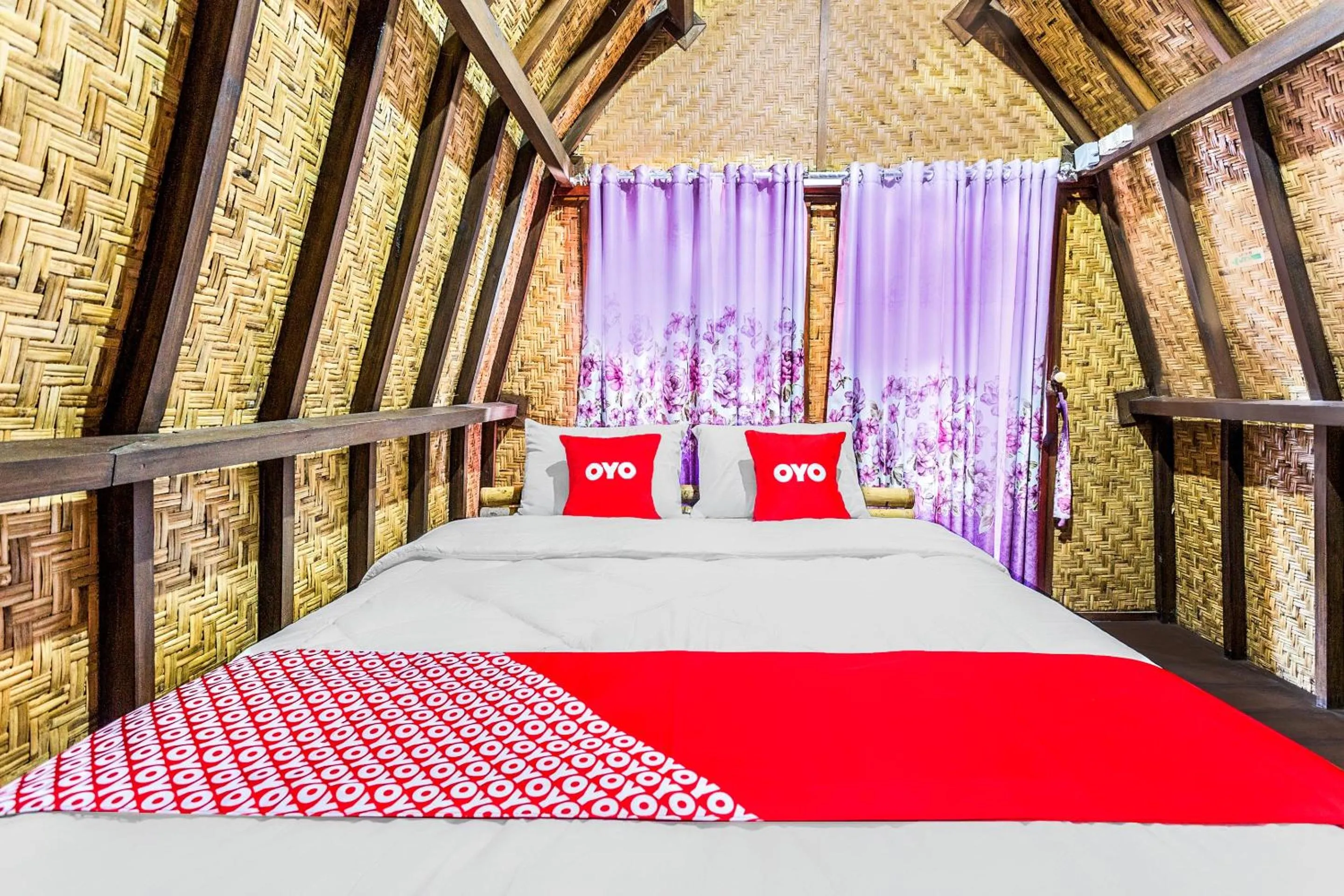 Bedroom in Hotel O Telone Bungalow