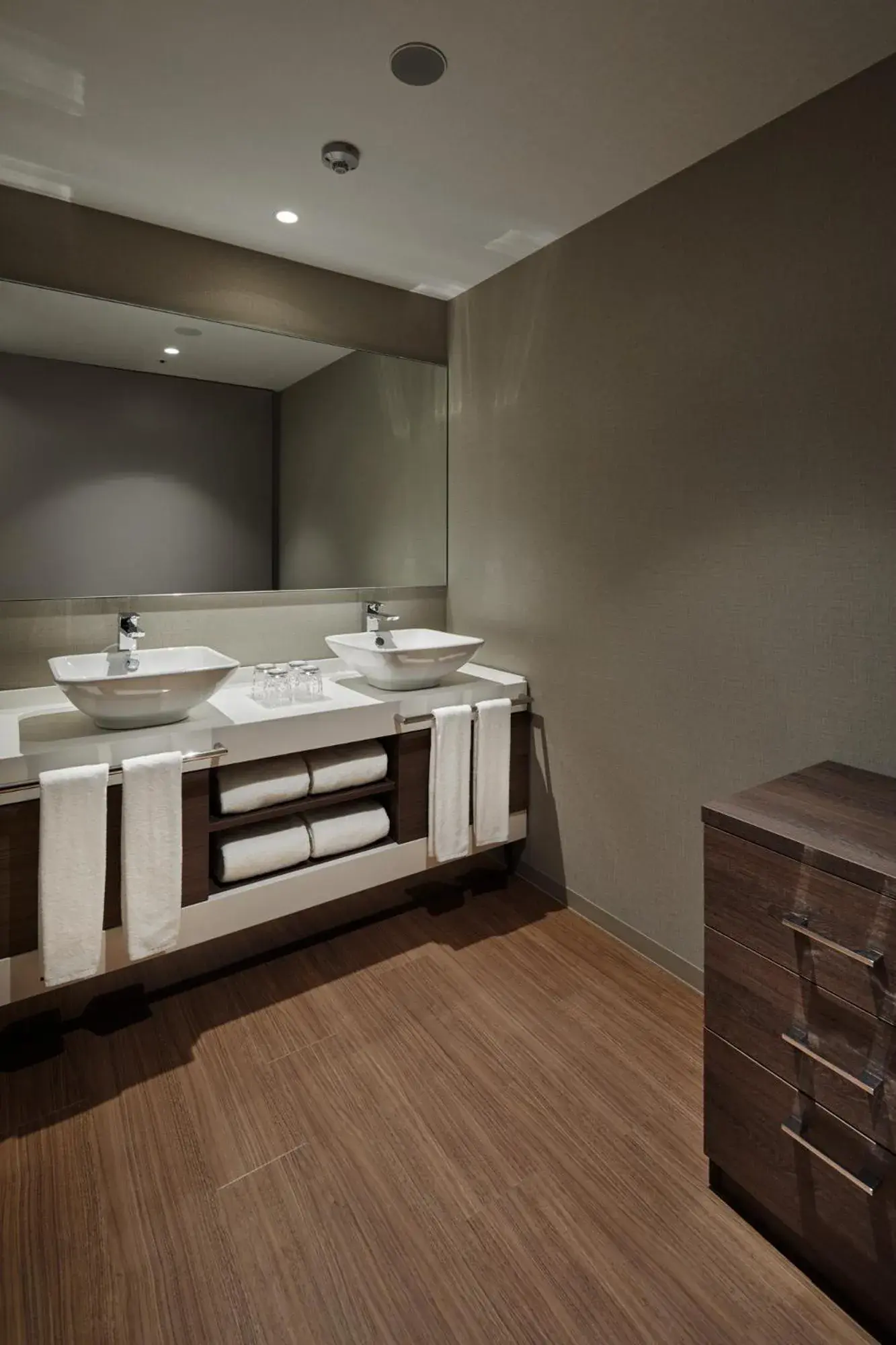 Bathroom in Hotel Vischio Kyoto by GRANVIA