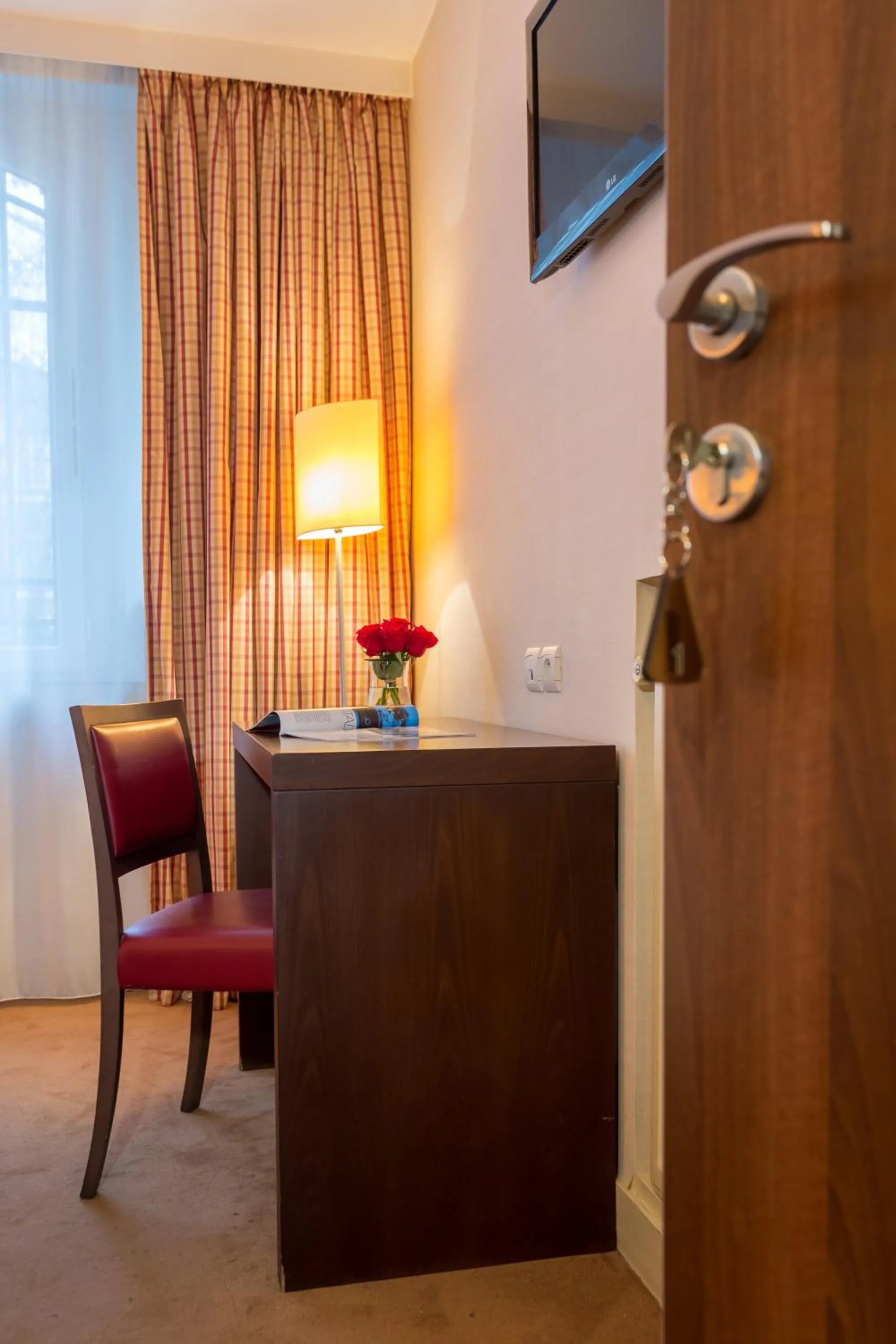 Property building in Le Home