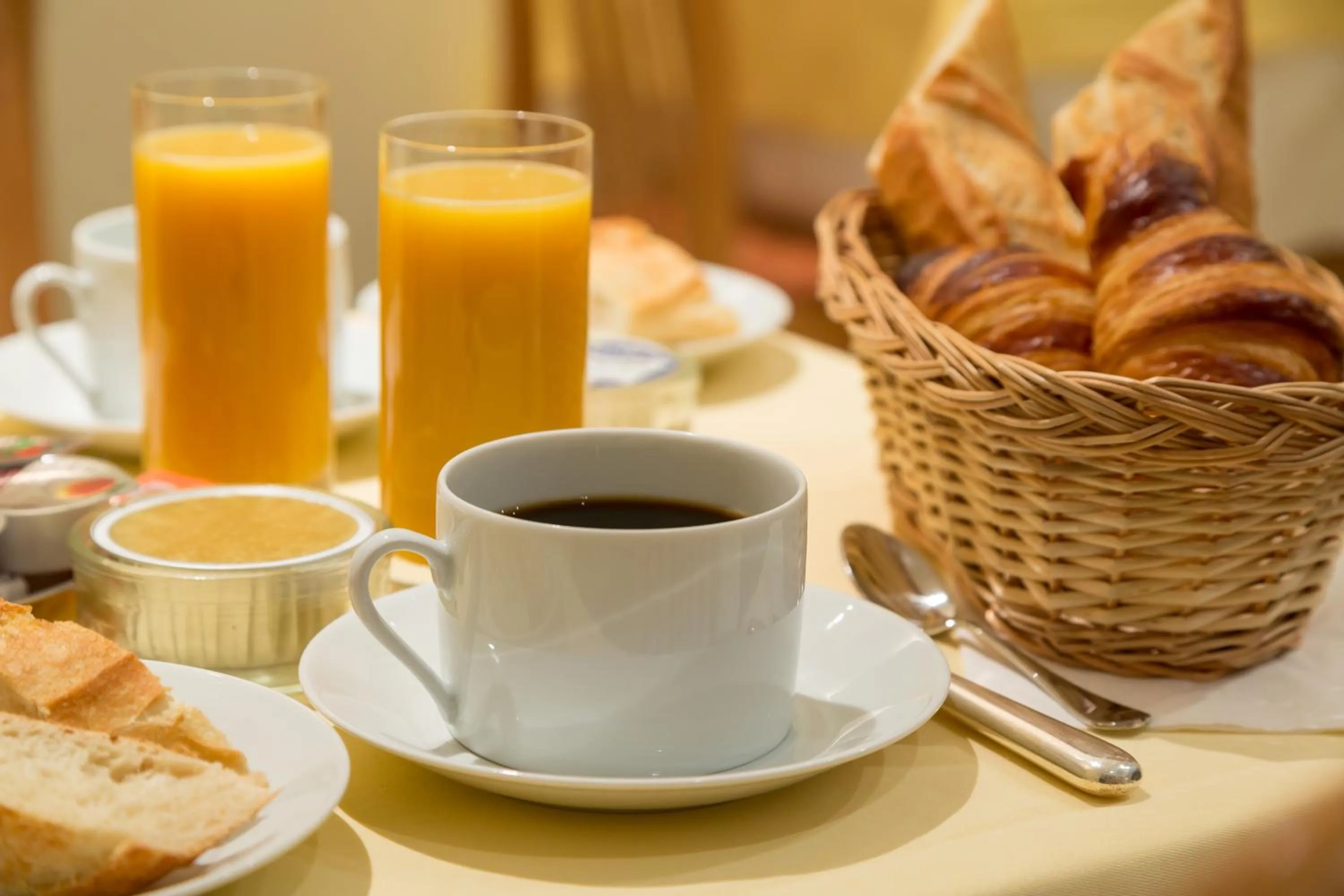 Breakfast in Le Home