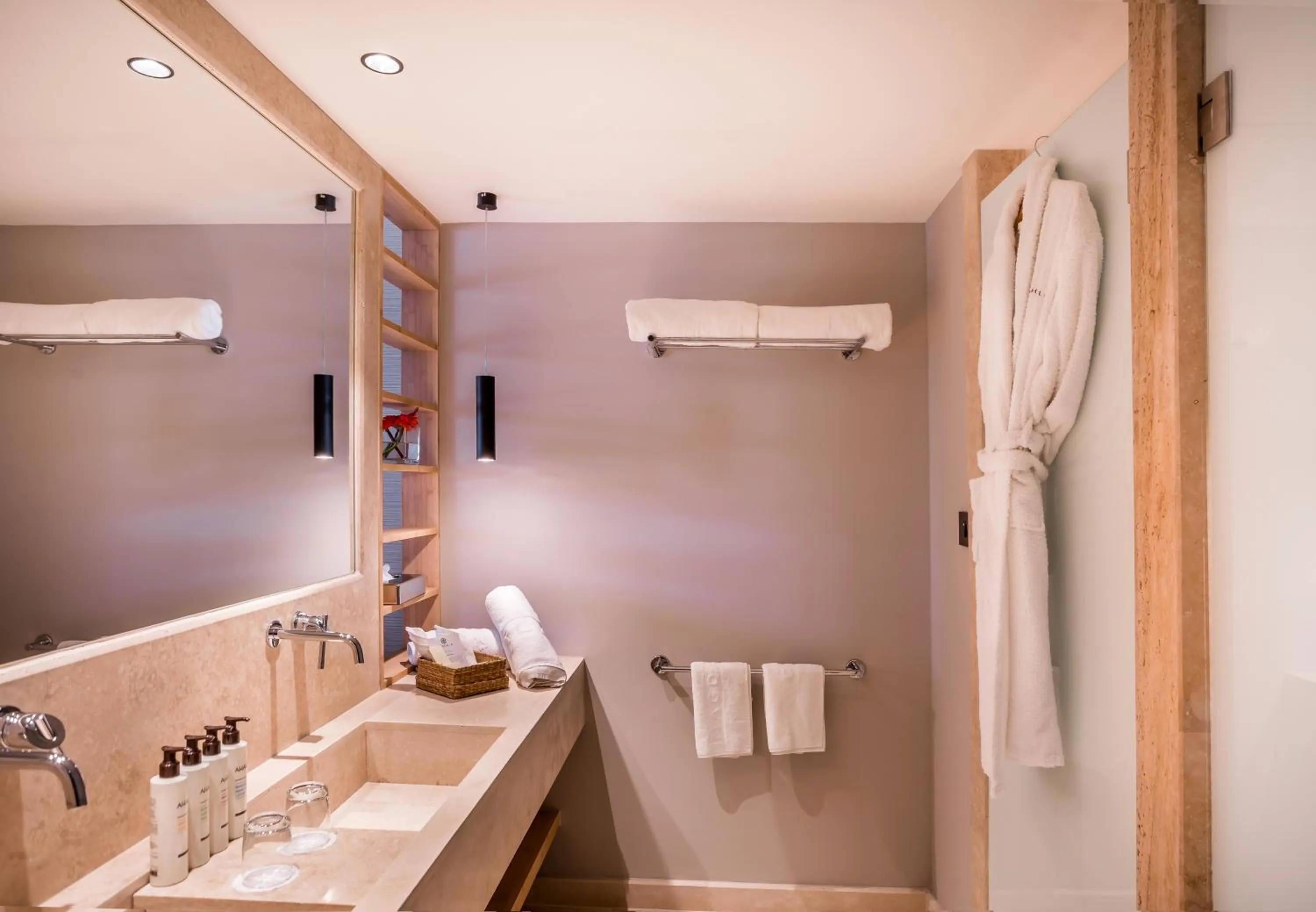 Bathroom in Magdala Hotel