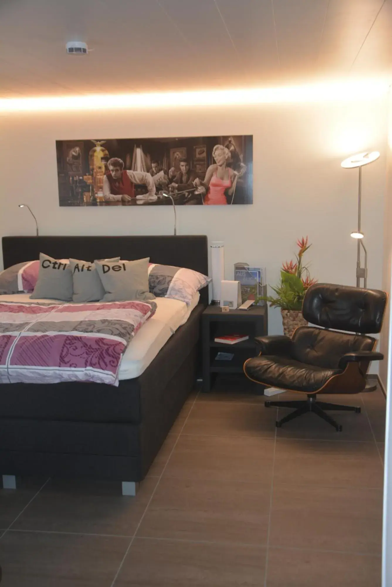 Deluxe King Room - single occupancy in BnB Sirnach Deluxe King Room - single occupancy in BnB Sirnach