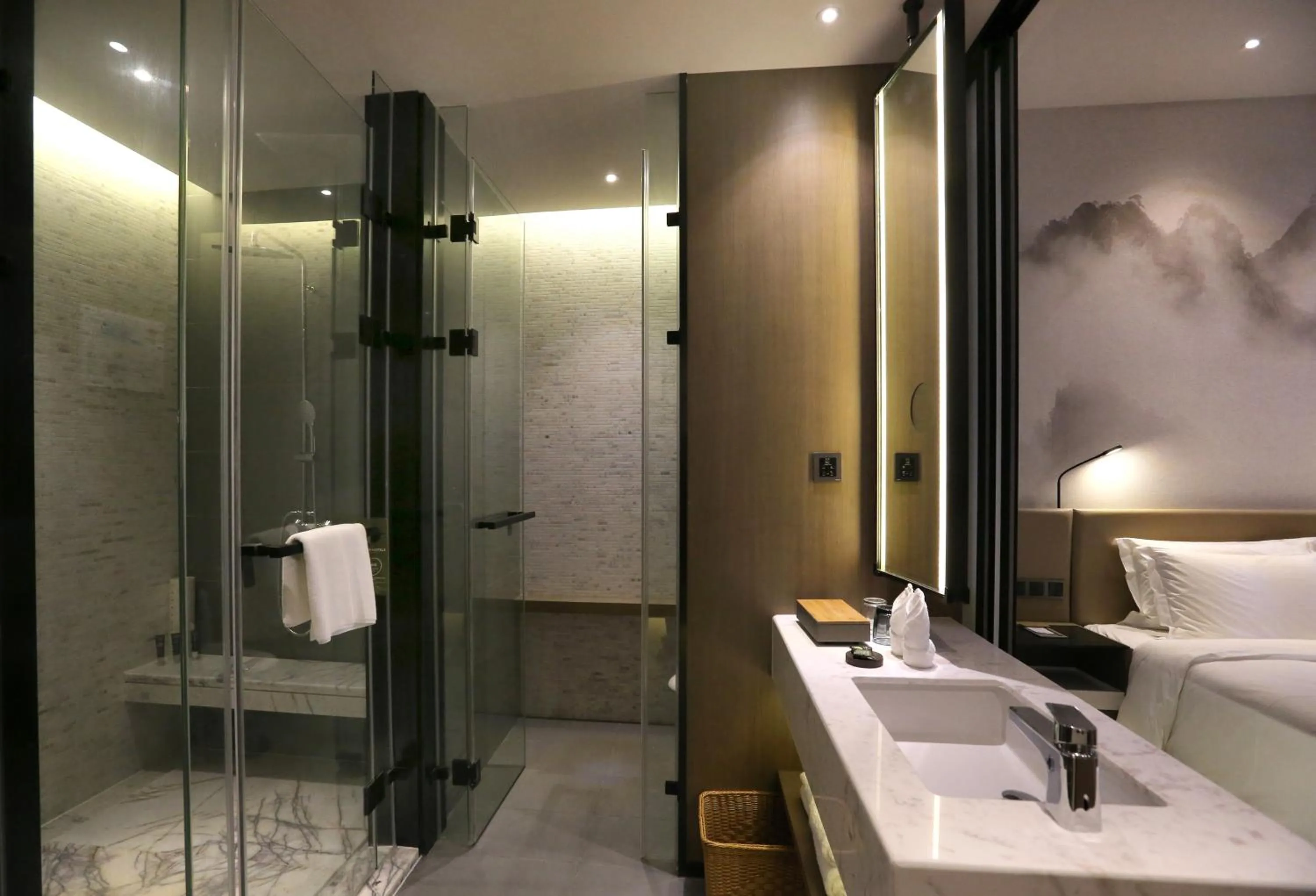 Shower in Novotel Deqing Moganshan