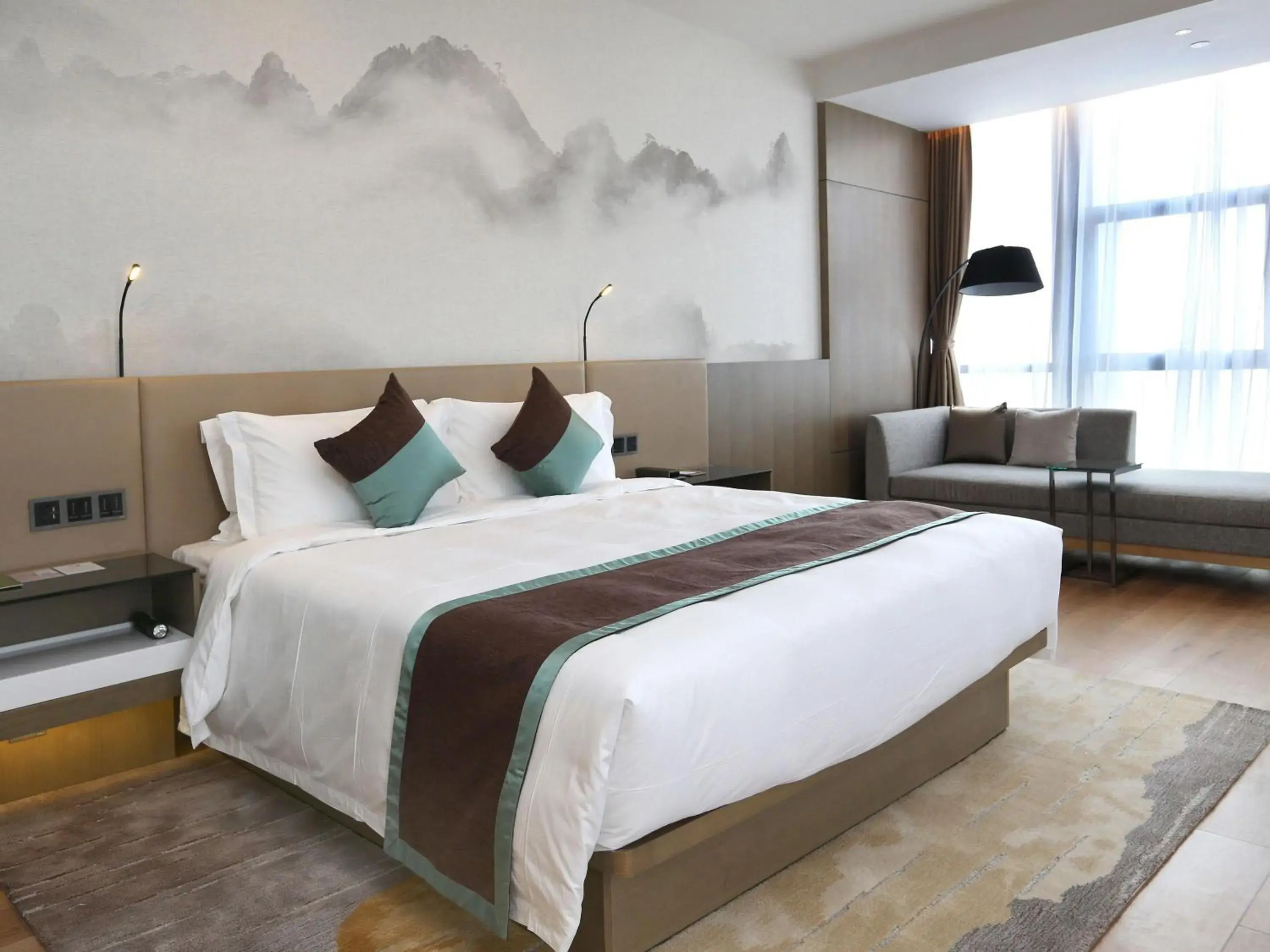 Standard King Room in Novotel Deqing Moganshan Standard King Room in Novotel Deqing Moganshan