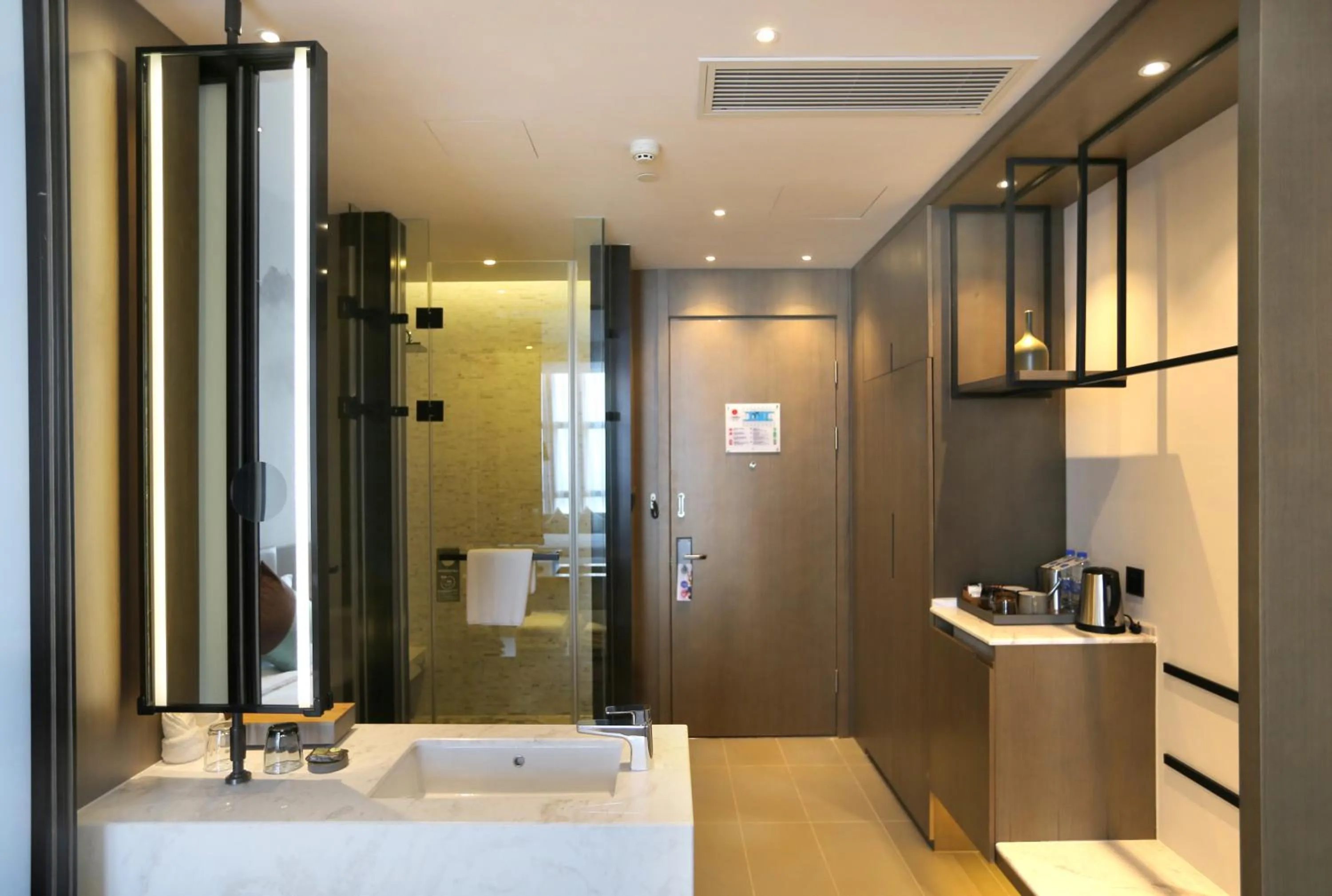 Shower in Novotel Deqing Moganshan