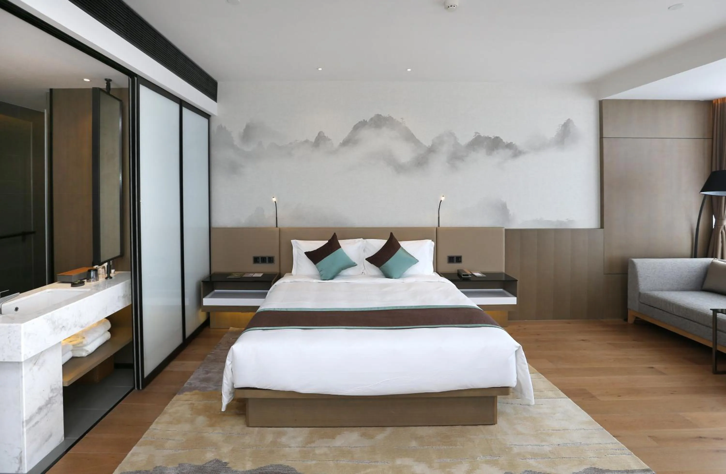 Bed in Novotel Deqing Moganshan