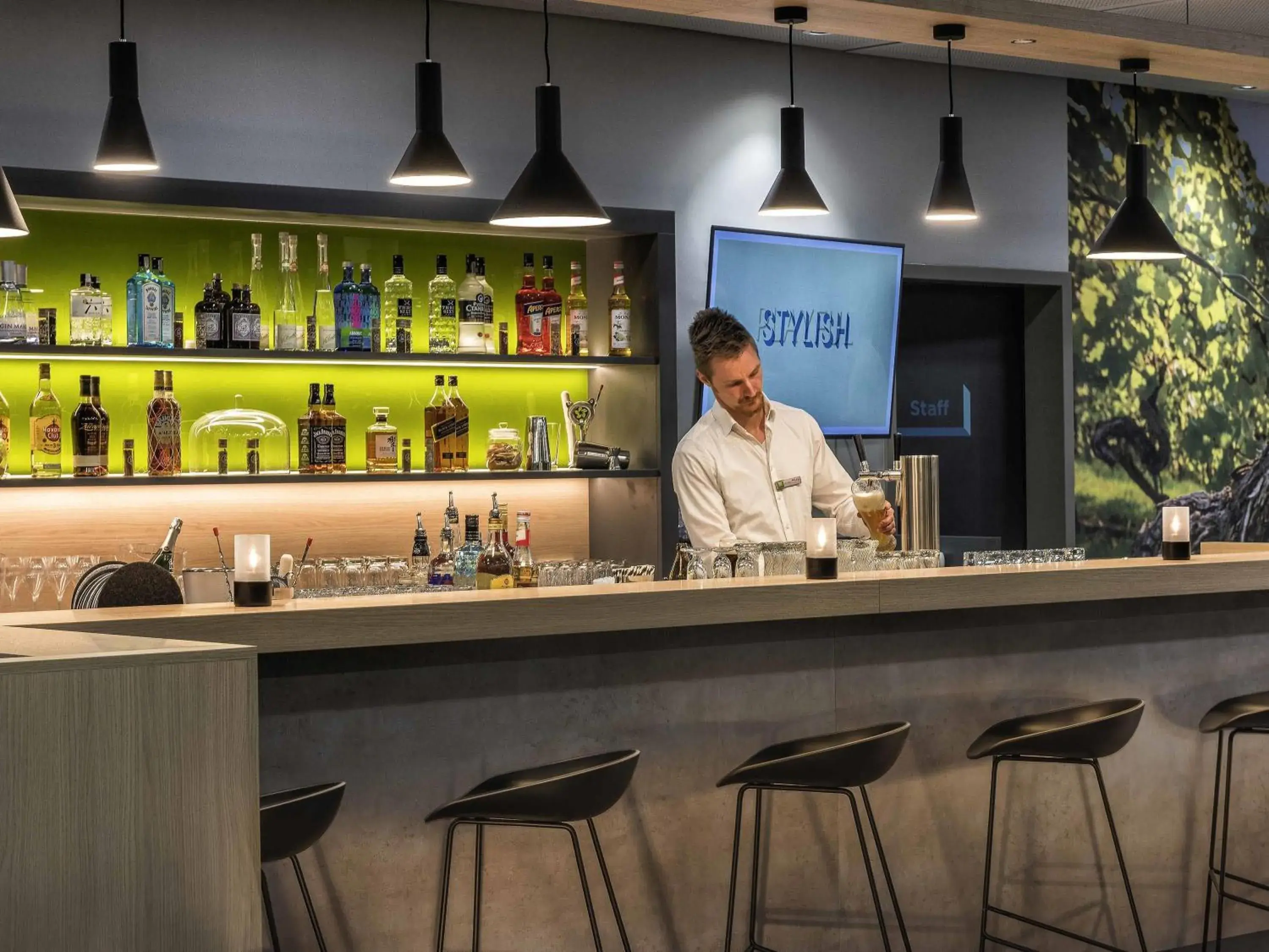 Lounge or bar in ibis Styles Stuttgart Vaihingen Lounge or bar in ibis Styles Stuttgart Vaihingen