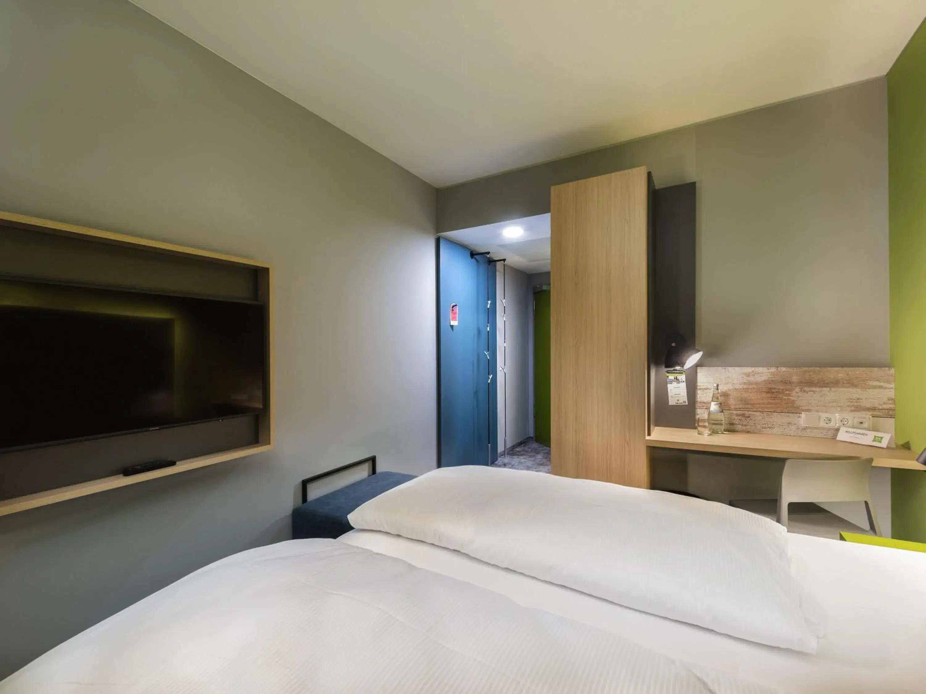 Standard Double Room in ibis Styles Stuttgart Vaihingen Standard Double Room in ibis Styles Stuttgart Vaihingen