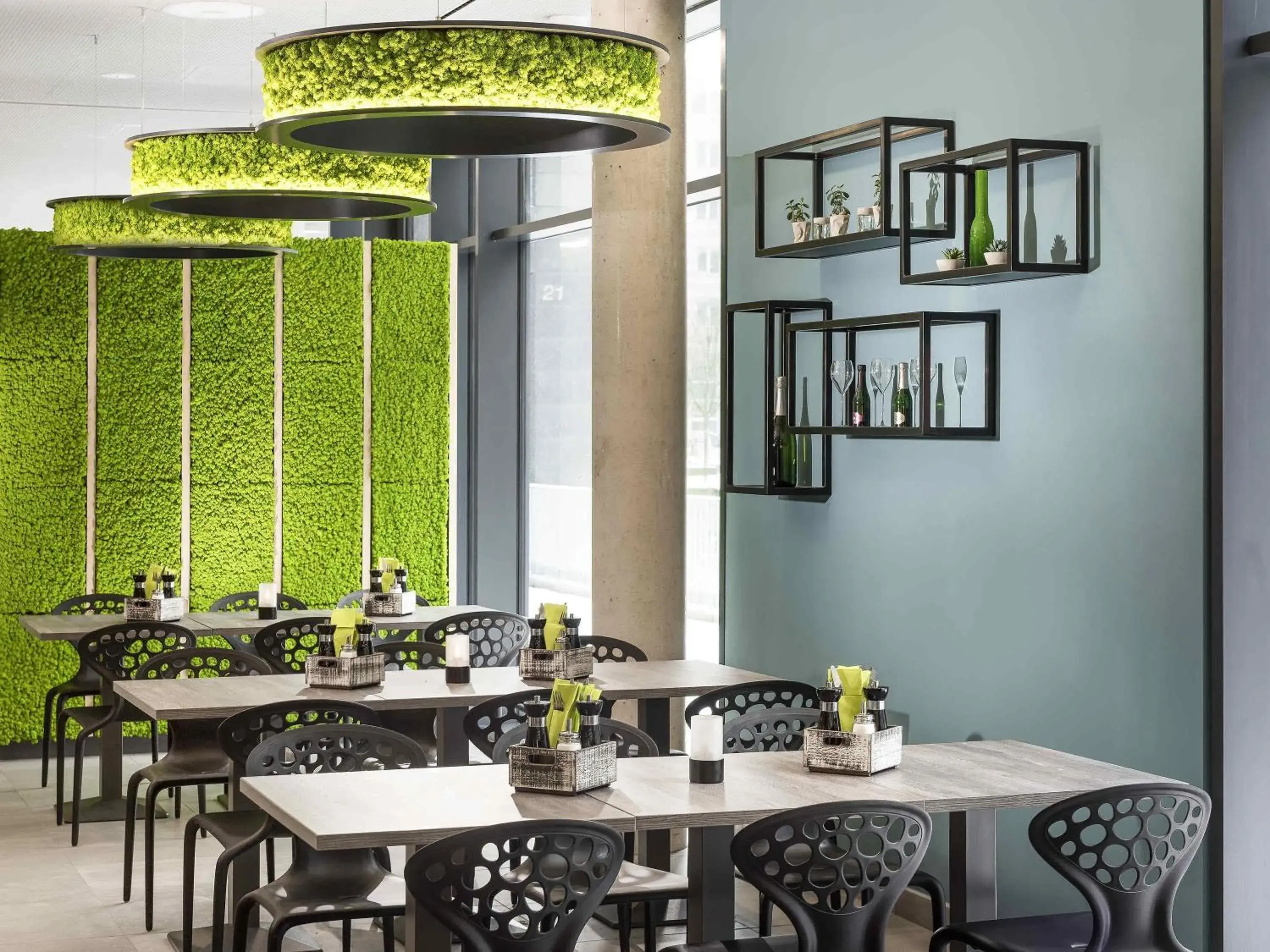 Lounge or bar in ibis Styles Stuttgart Vaihingen Lounge or bar in ibis Styles Stuttgart Vaihingen