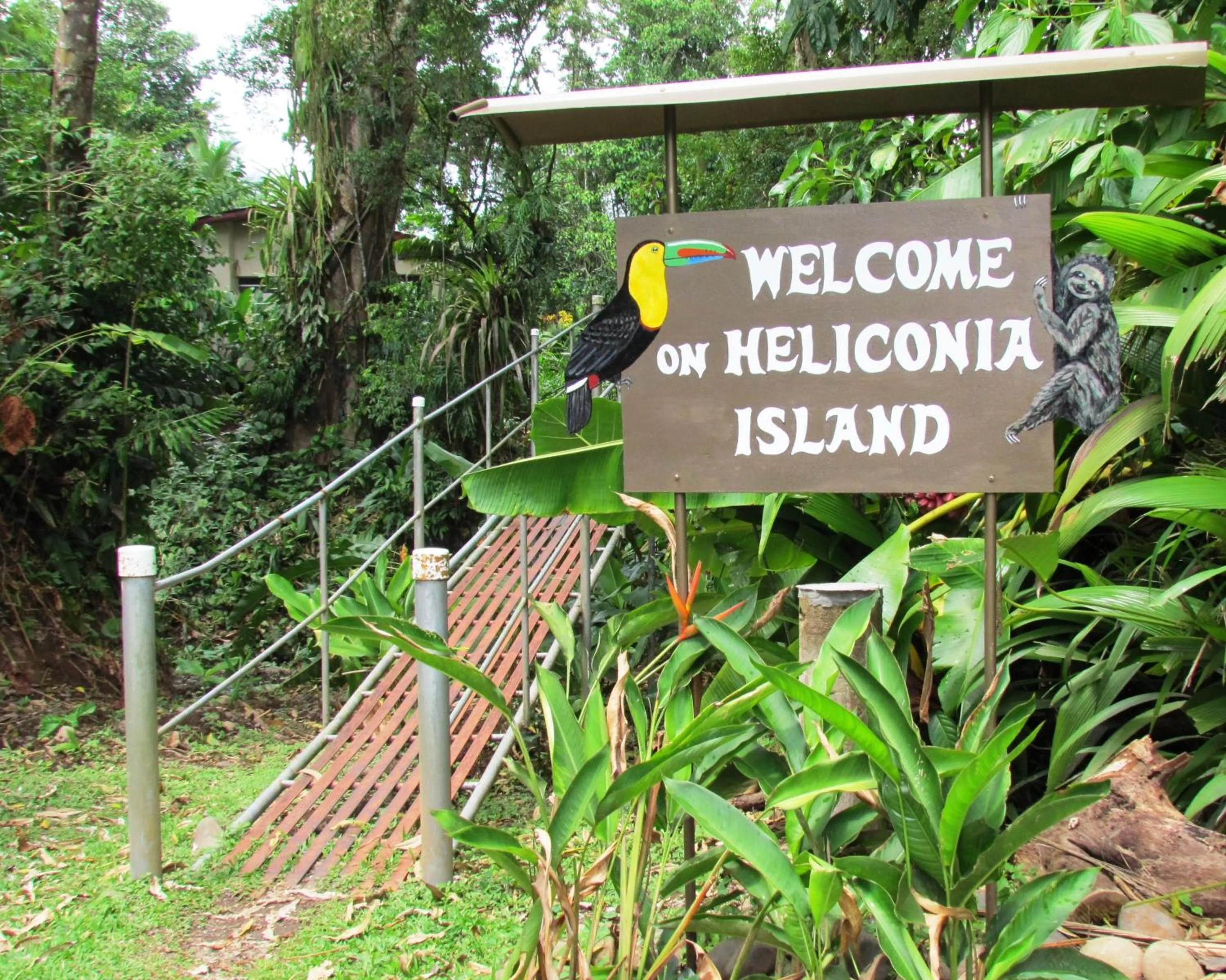 Facade/entrance in Heliconia Island