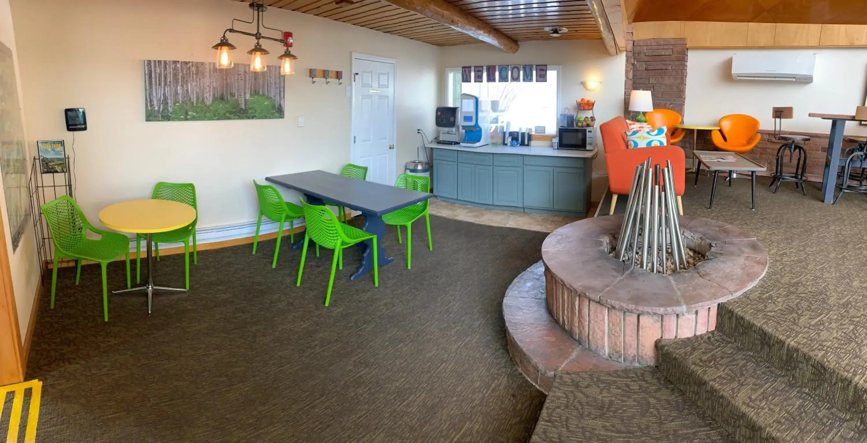 Lobby or reception in Coyote Mountain Lodge Lobby or reception in Coyote Mountain Lodge