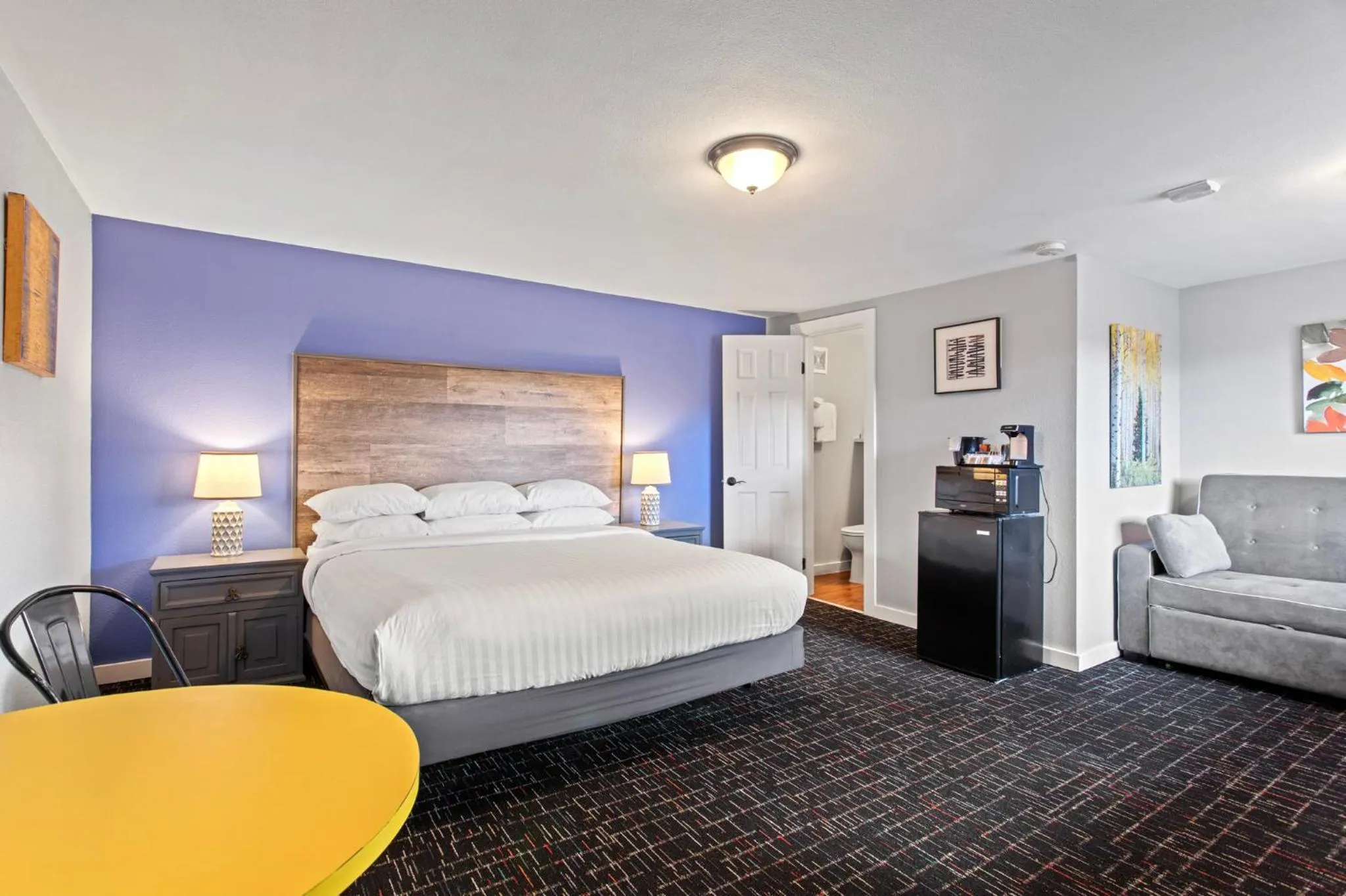 Bed in Coyote Mountain Lodge