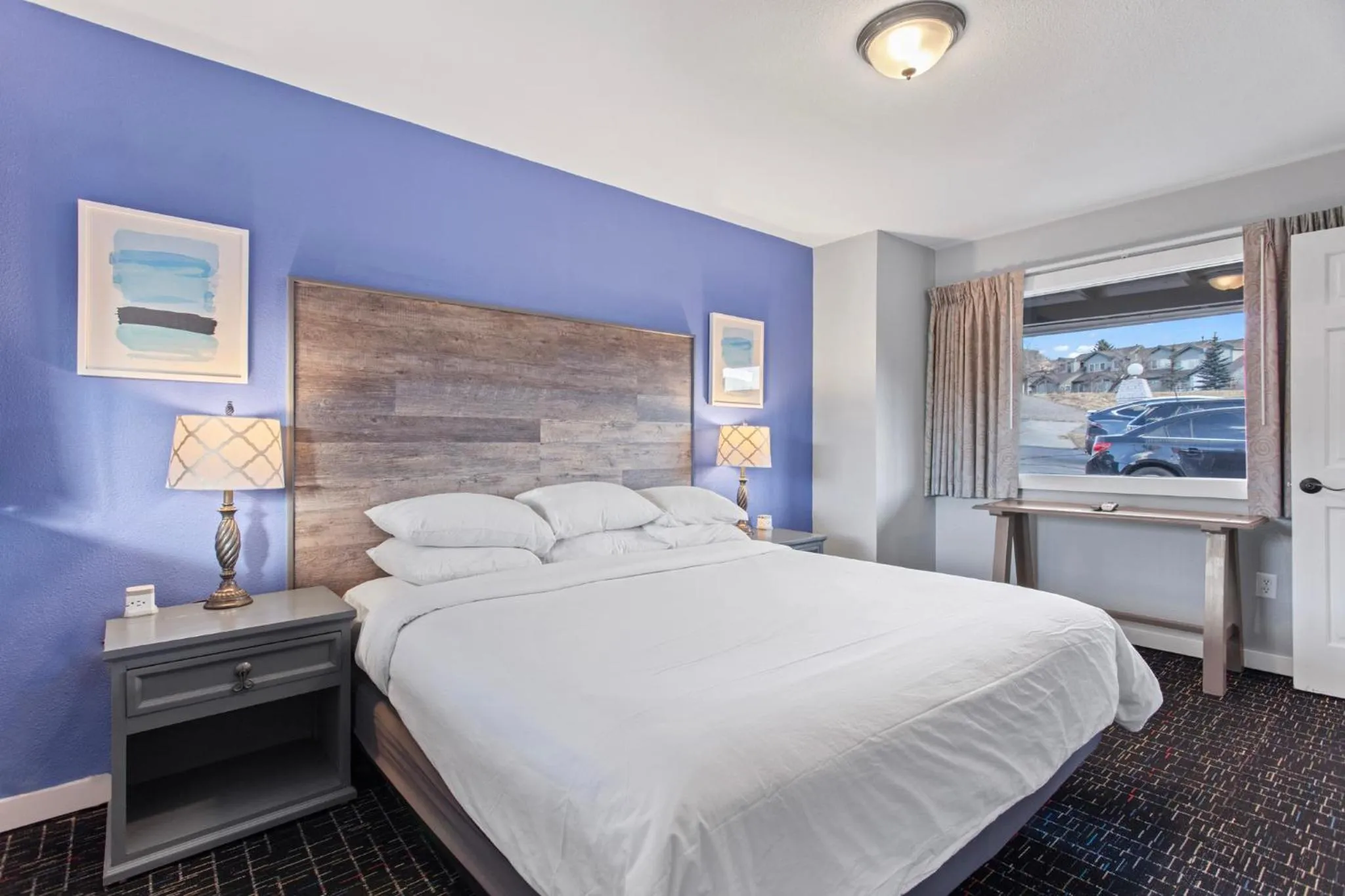 Bed in Coyote Mountain Lodge