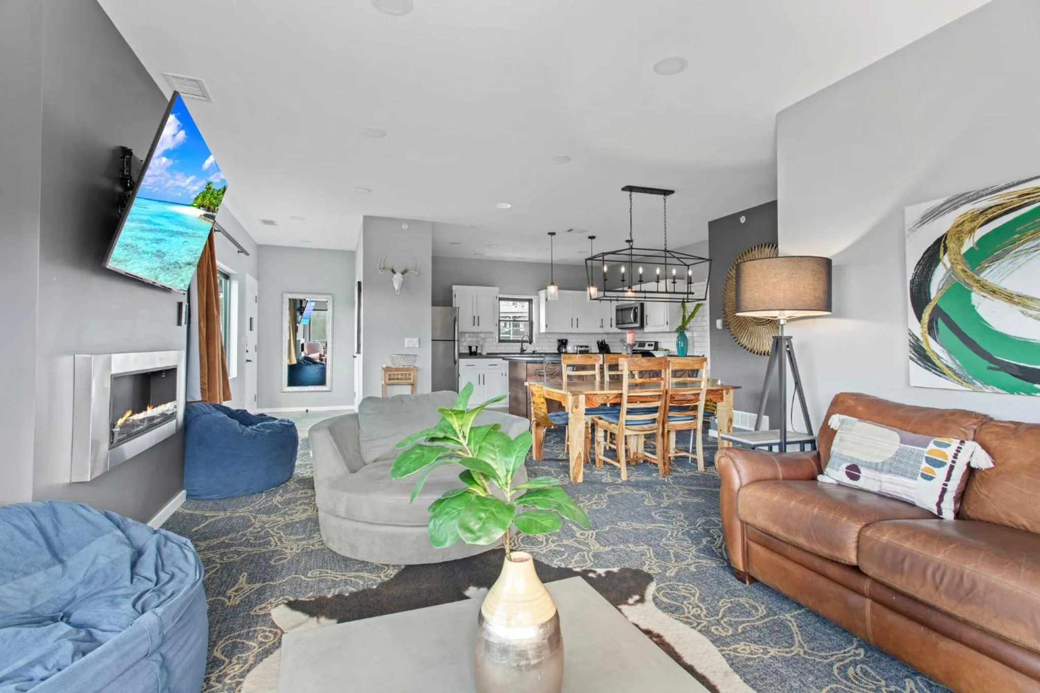 Coyote Mountain Lodge