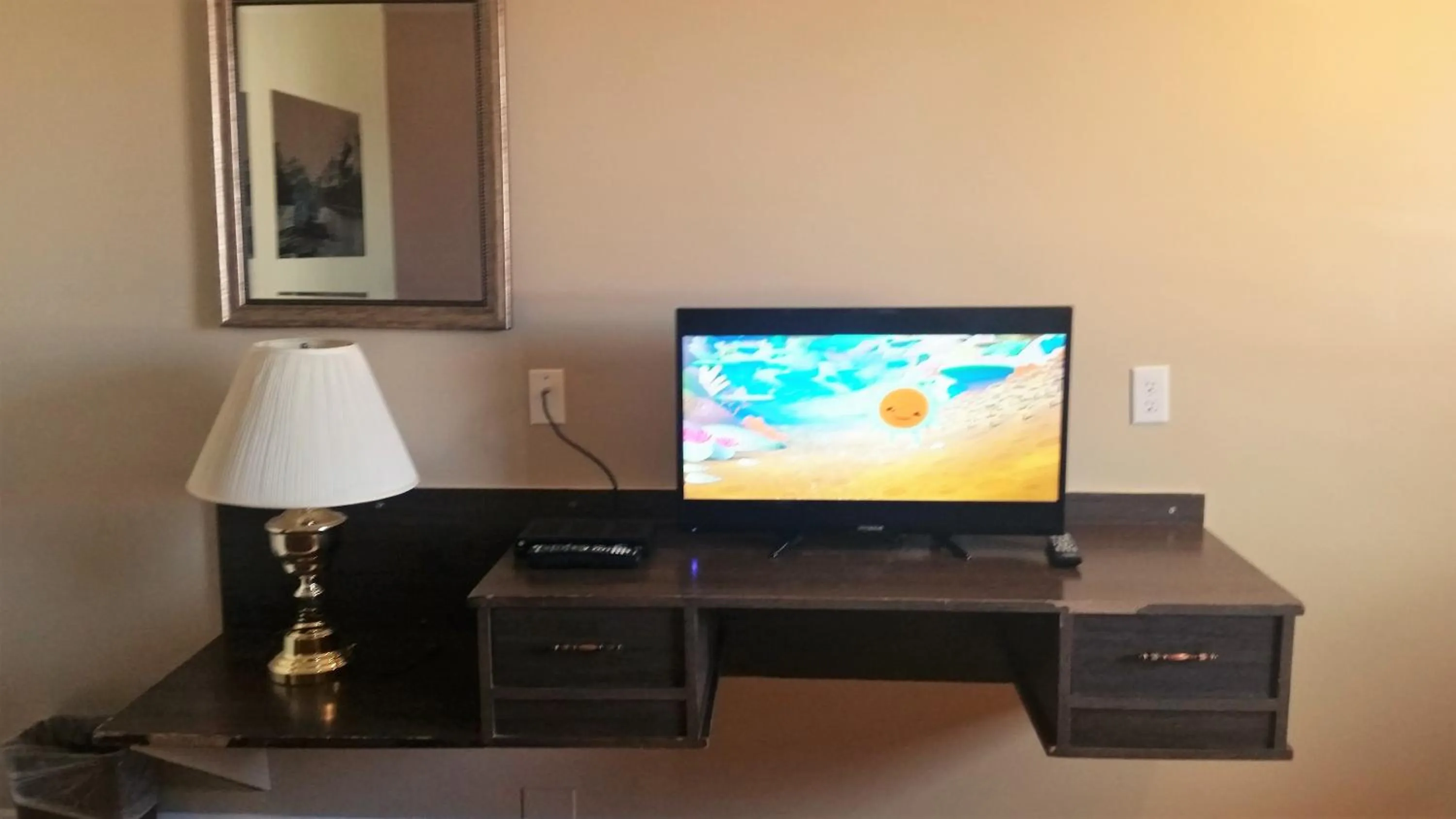 TV and multimedia in Viking Lamplighter Motel