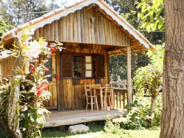 Property building in Pousada Vale da Represa