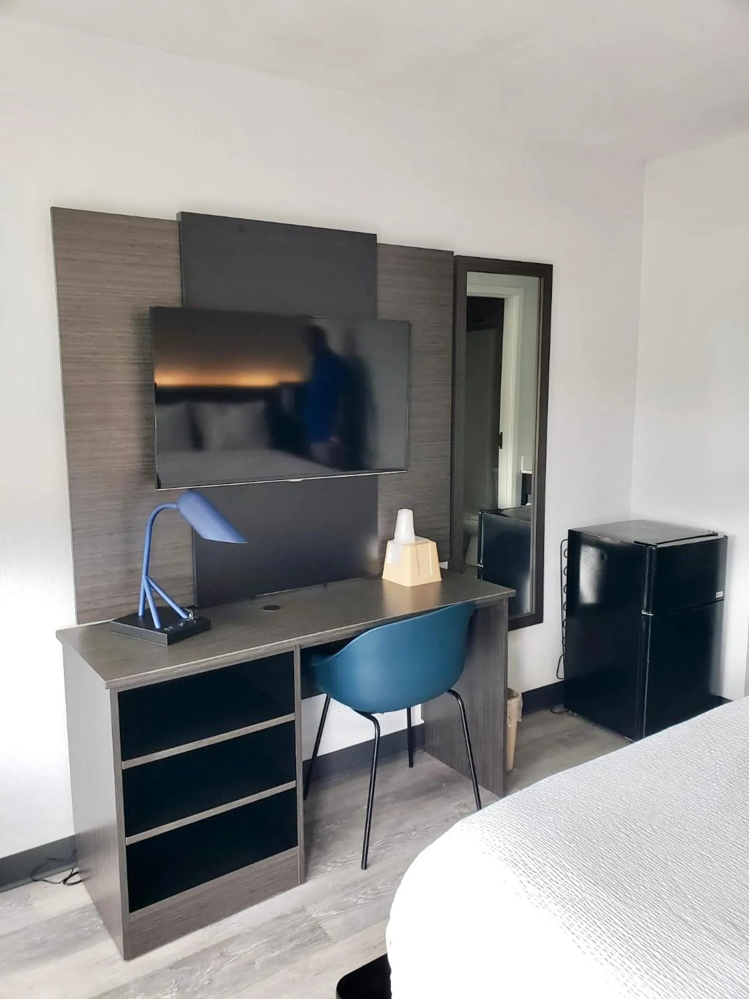 Bedroom, Bed in Motel 6-East Ridge, TN