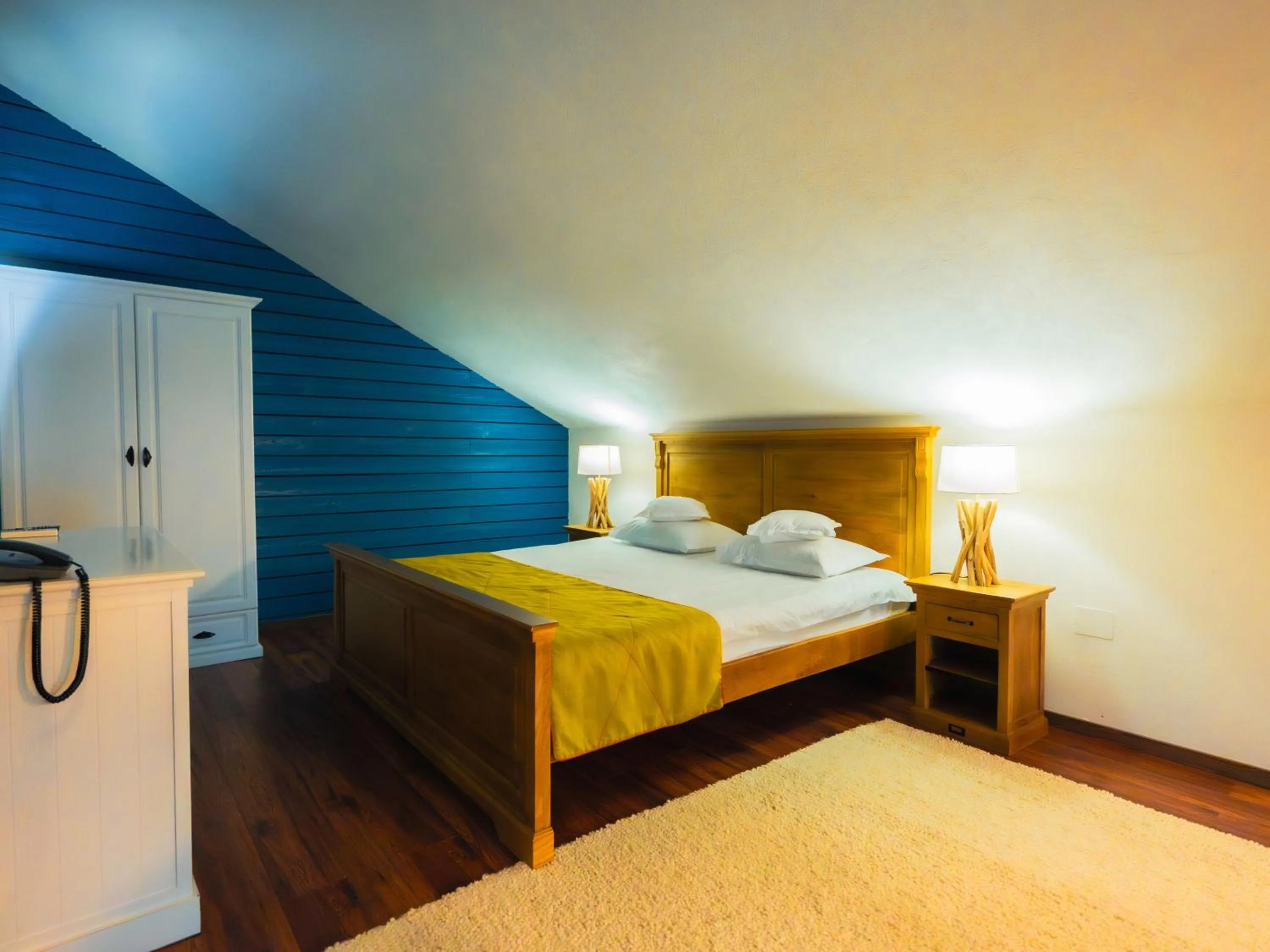 Bed in KABAN BOUTIQUE HOTEL - 5Star Central Villa in Vatra Dornei