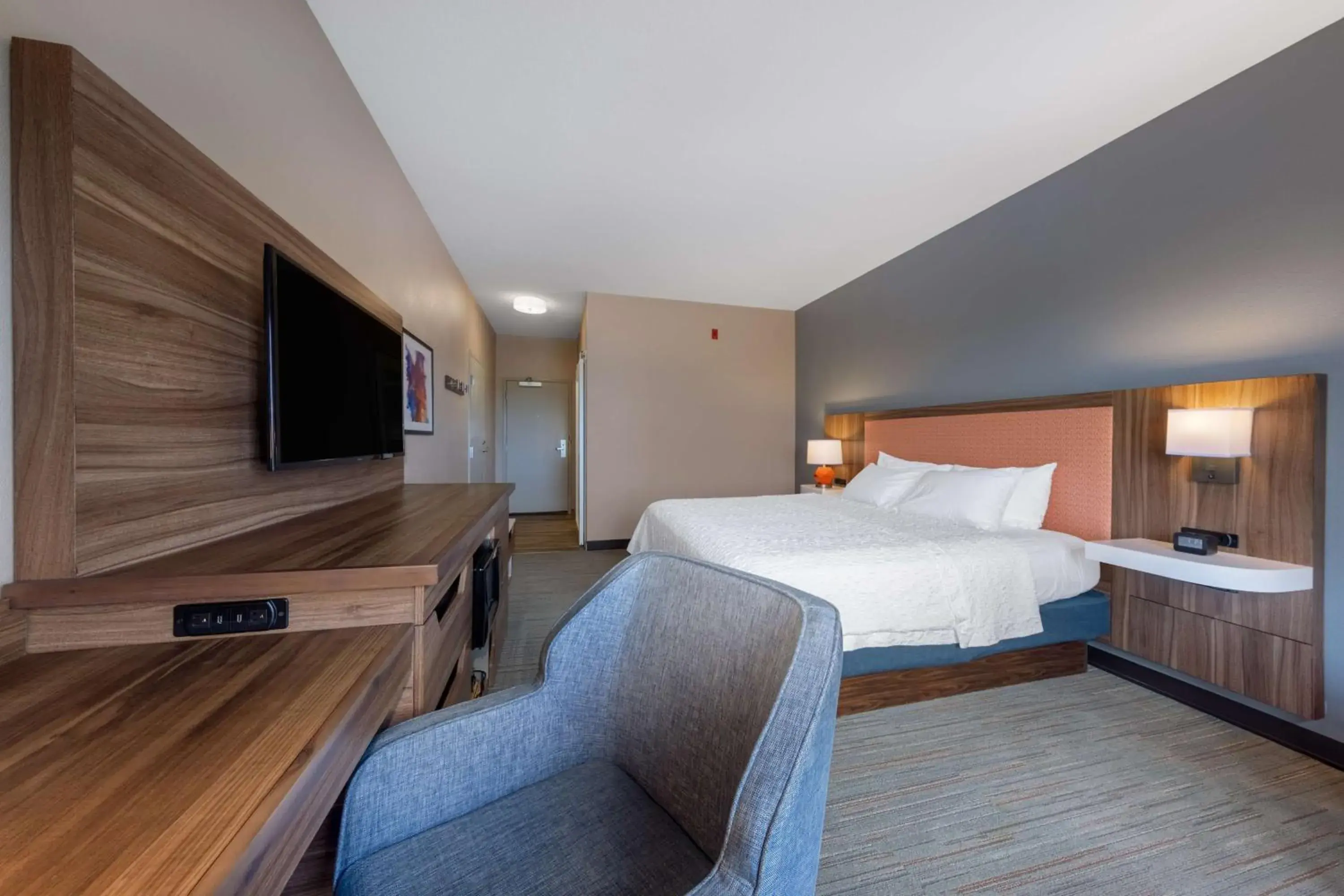 Bedroom, Bed in Hampton Inn Saint Robert Bedroom, Bed in Hampton Inn Saint Robert