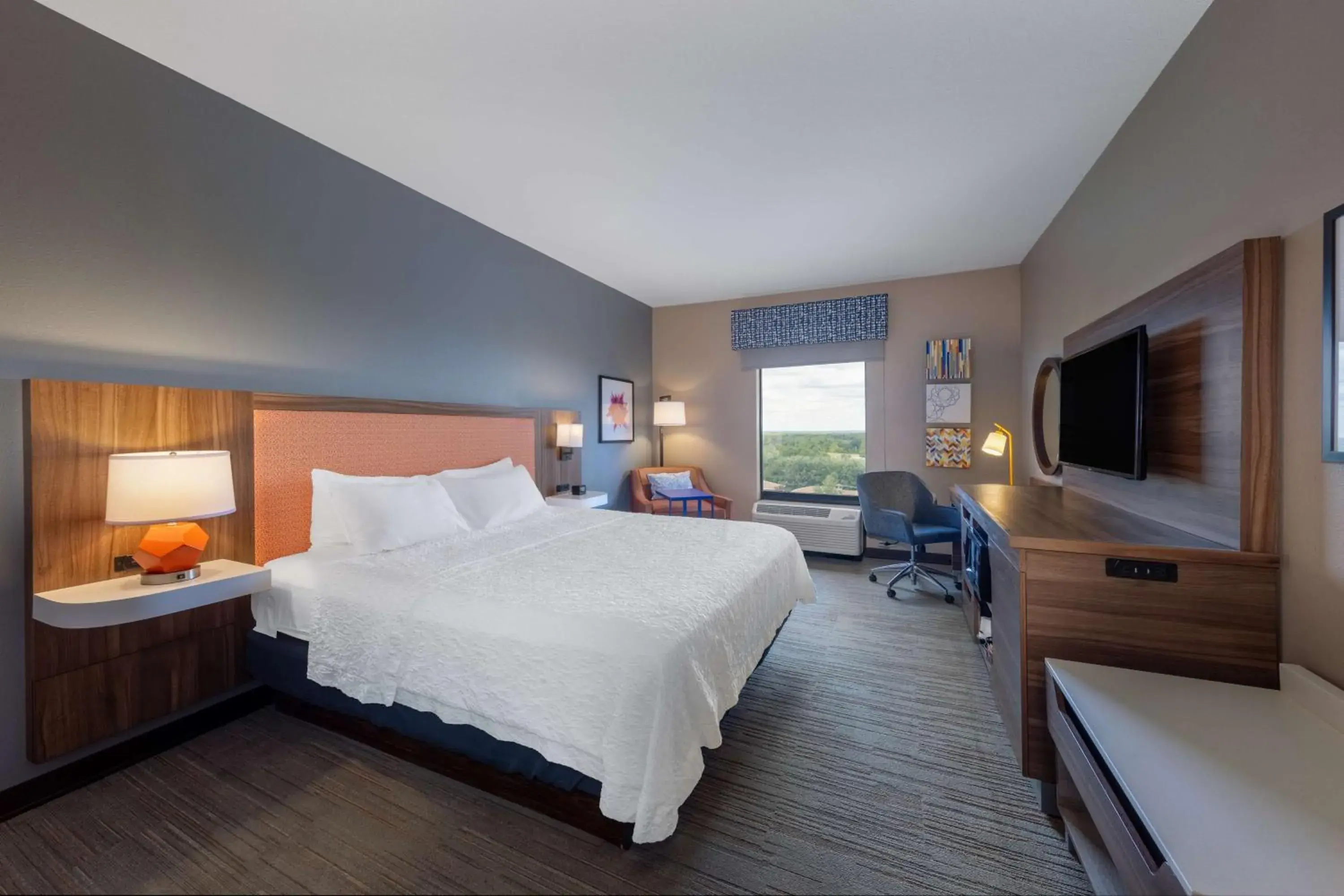 Bedroom, Bed in Hampton Inn Saint Robert Bedroom, Bed in Hampton Inn Saint Robert