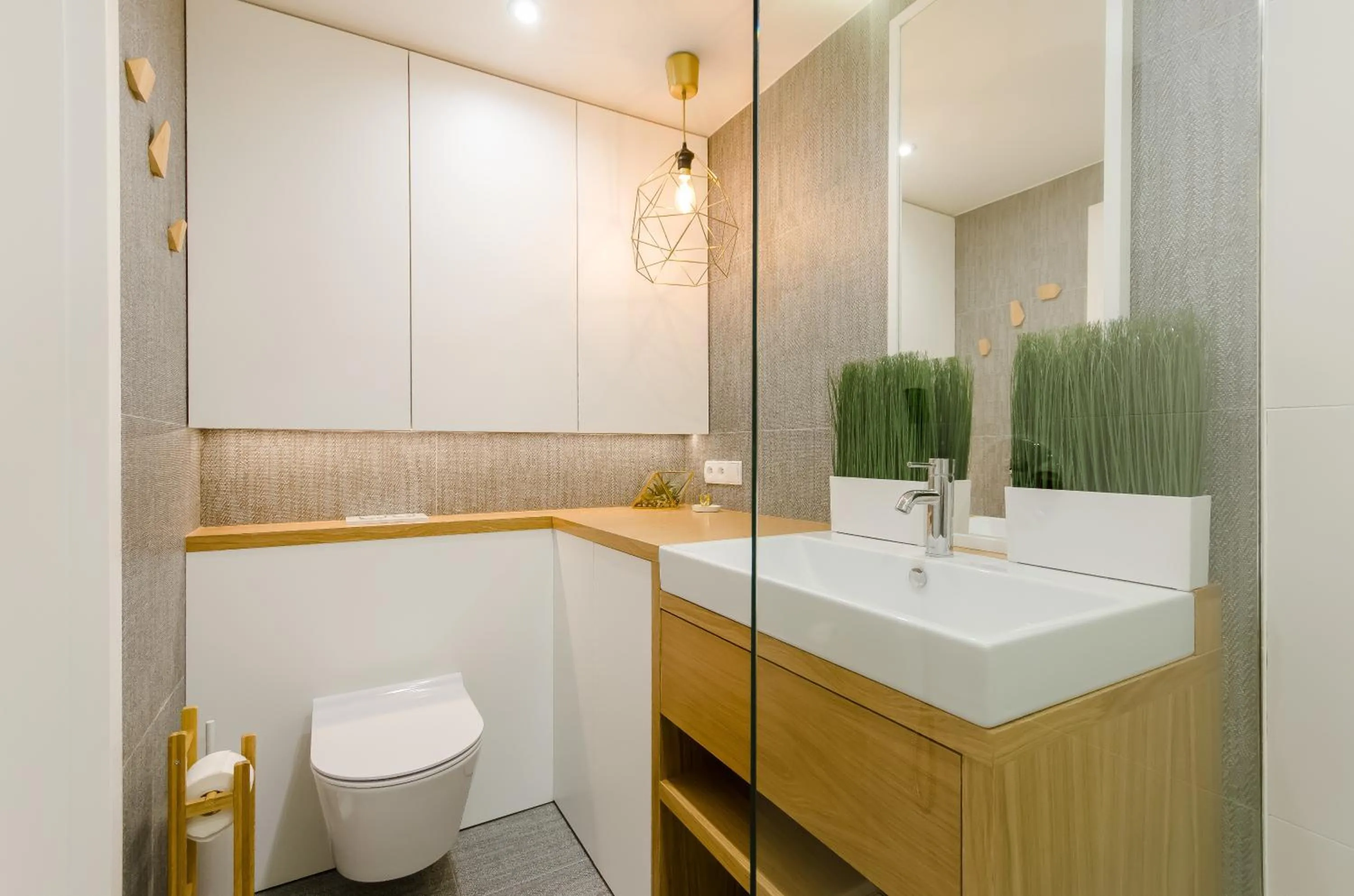 Shower in Old Town Premium Queen`s Apartments