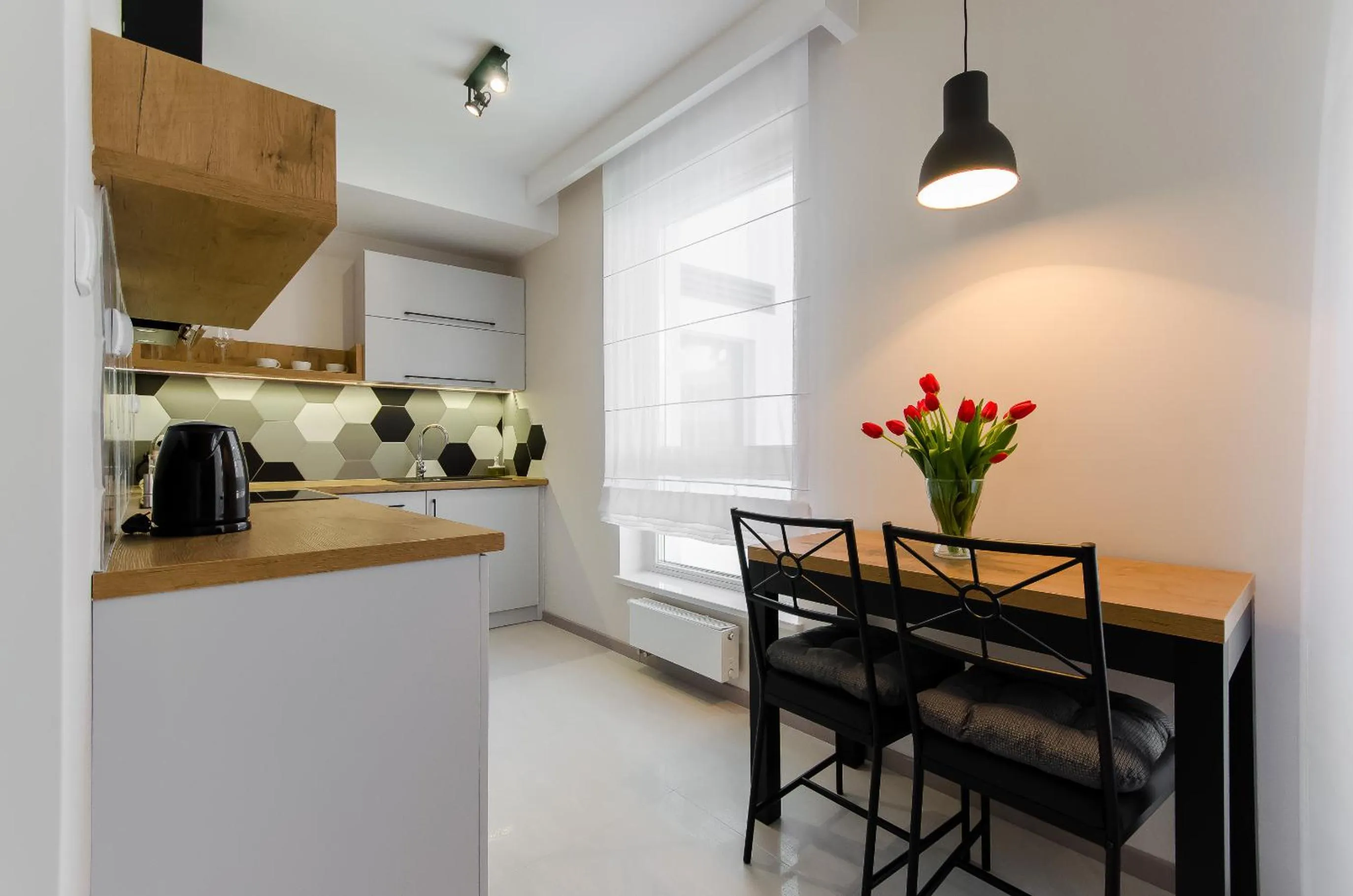 Kitchen or kitchenette in Old Town Premium Queen`s Apartments