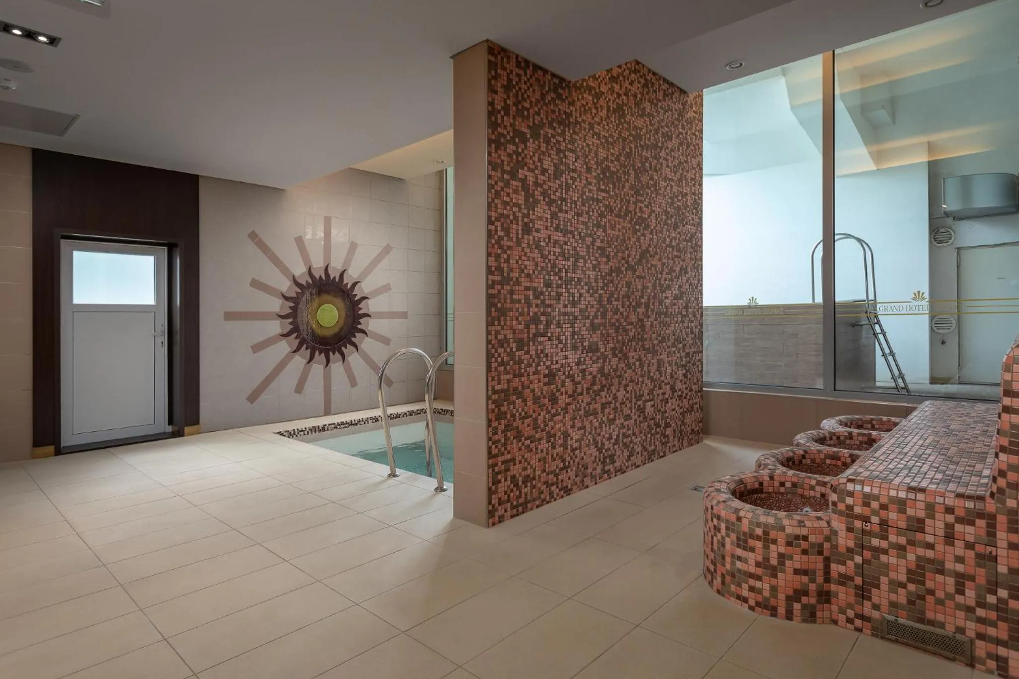 Swimming pool in Grand Hotel Donat Superior & Wellness Center