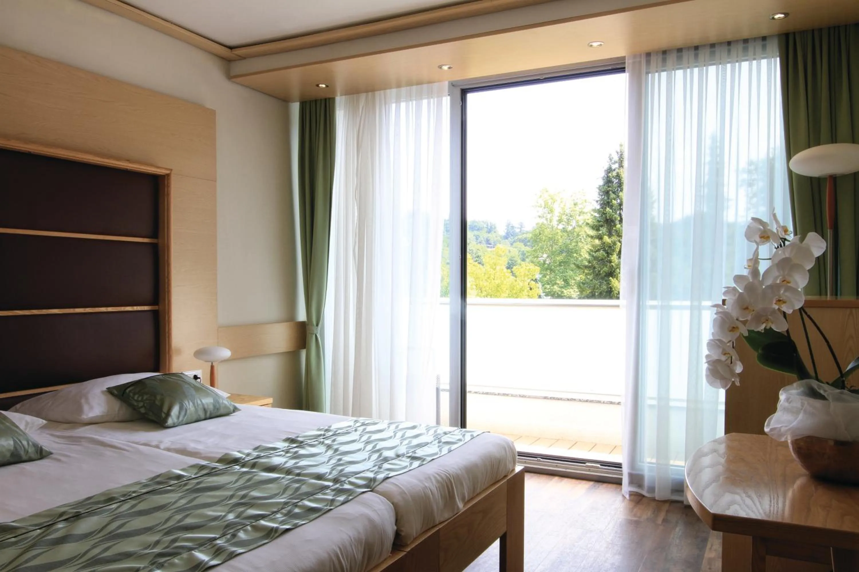 Bedroom, Bed in Grand Hotel Donat Superior & Wellness Center