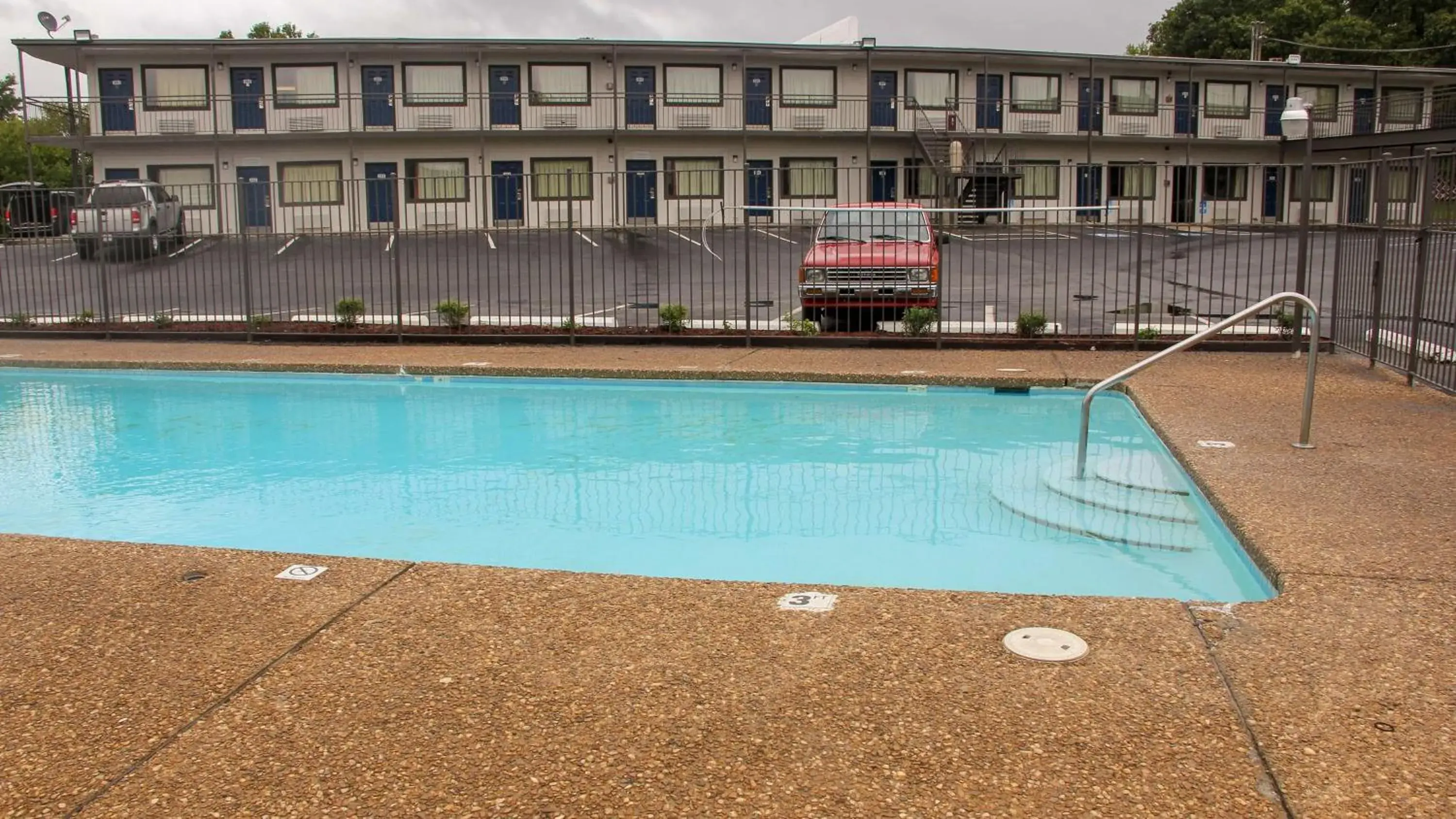 On site, Swimming Pool in Motel 6-Fayetteville, AR