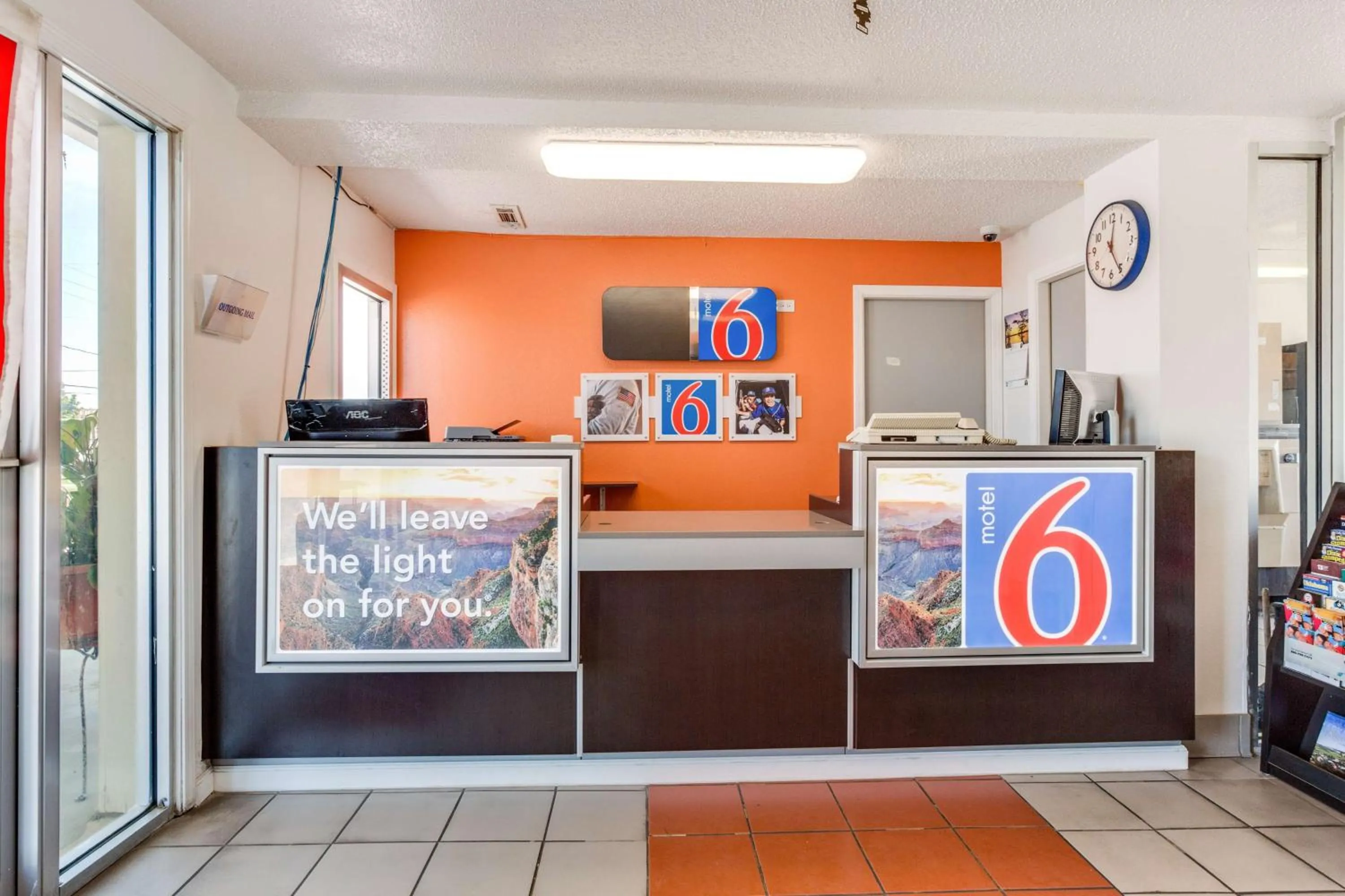 Property logo or sign in Motel 6-Fayetteville, AR