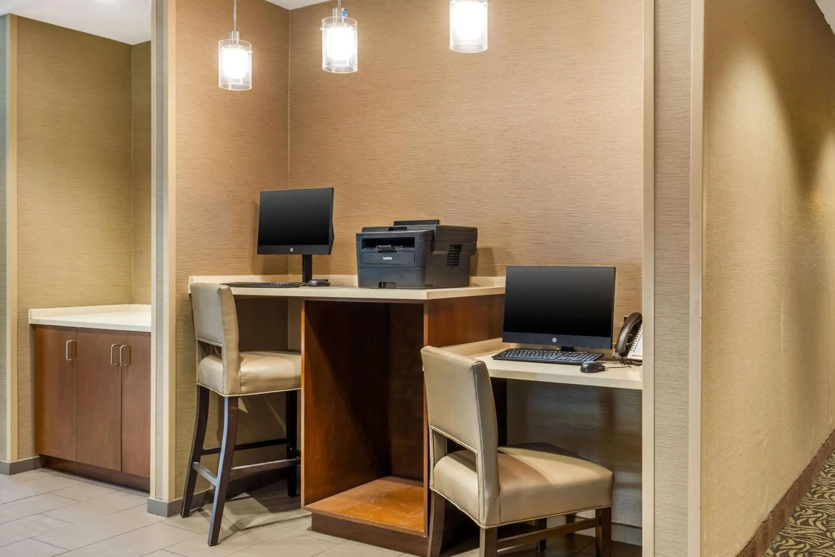 Comfort Inn & Suites At CrossPlex Village Comfort Inn & Suites At CrossPlex Village