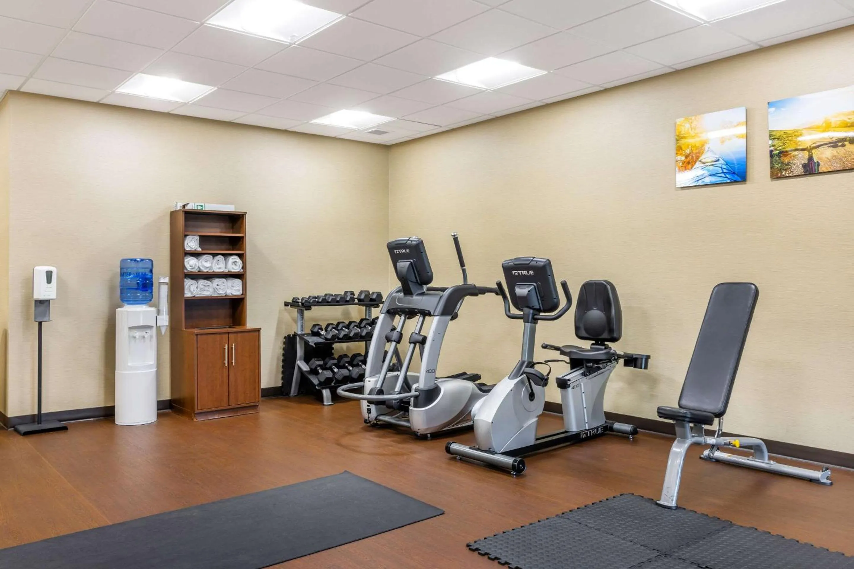 Fitness centre/facilities in Comfort Inn & Suites At CrossPlex Village