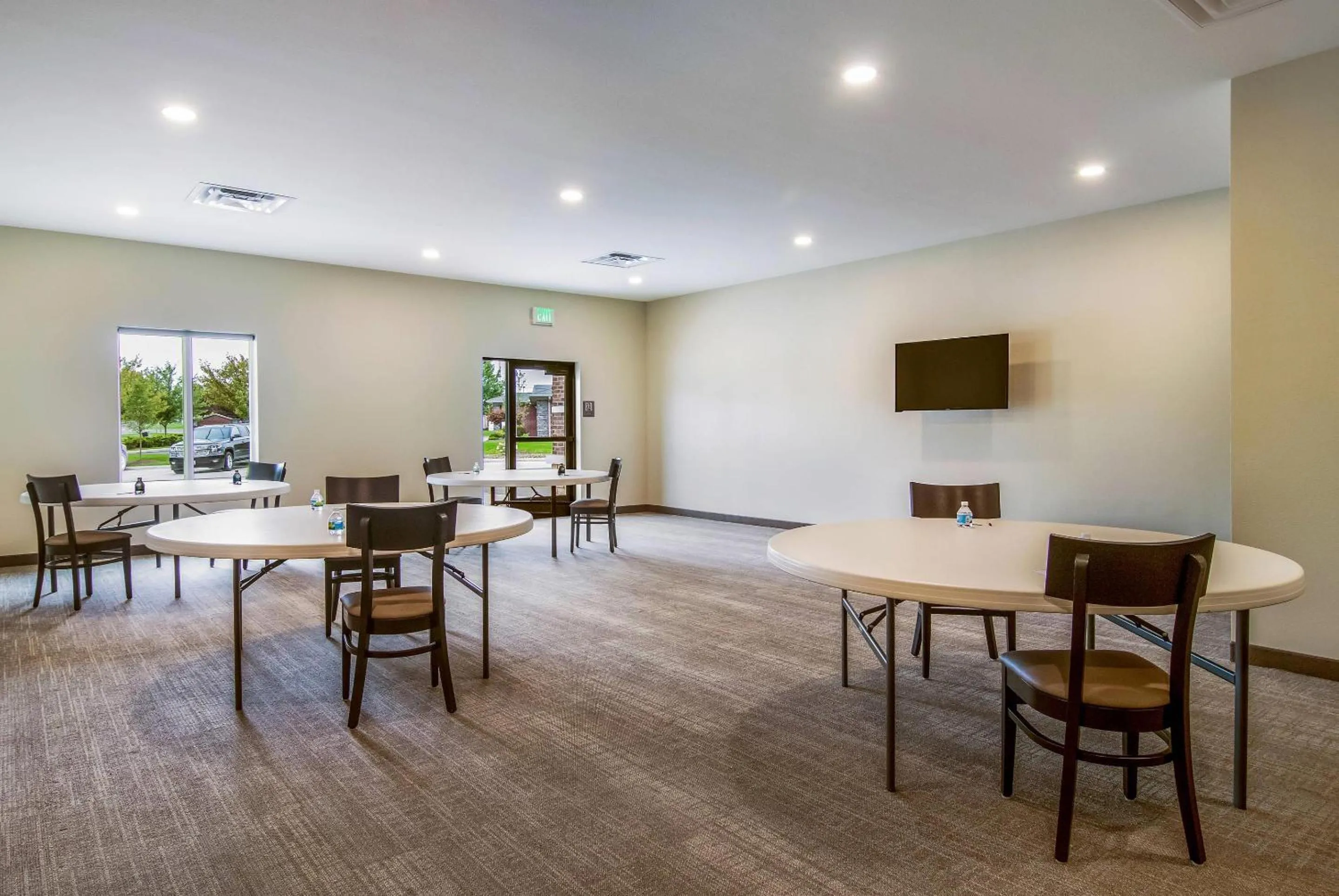 Meeting/conference room in Comfort Suites Wooster near University Campus