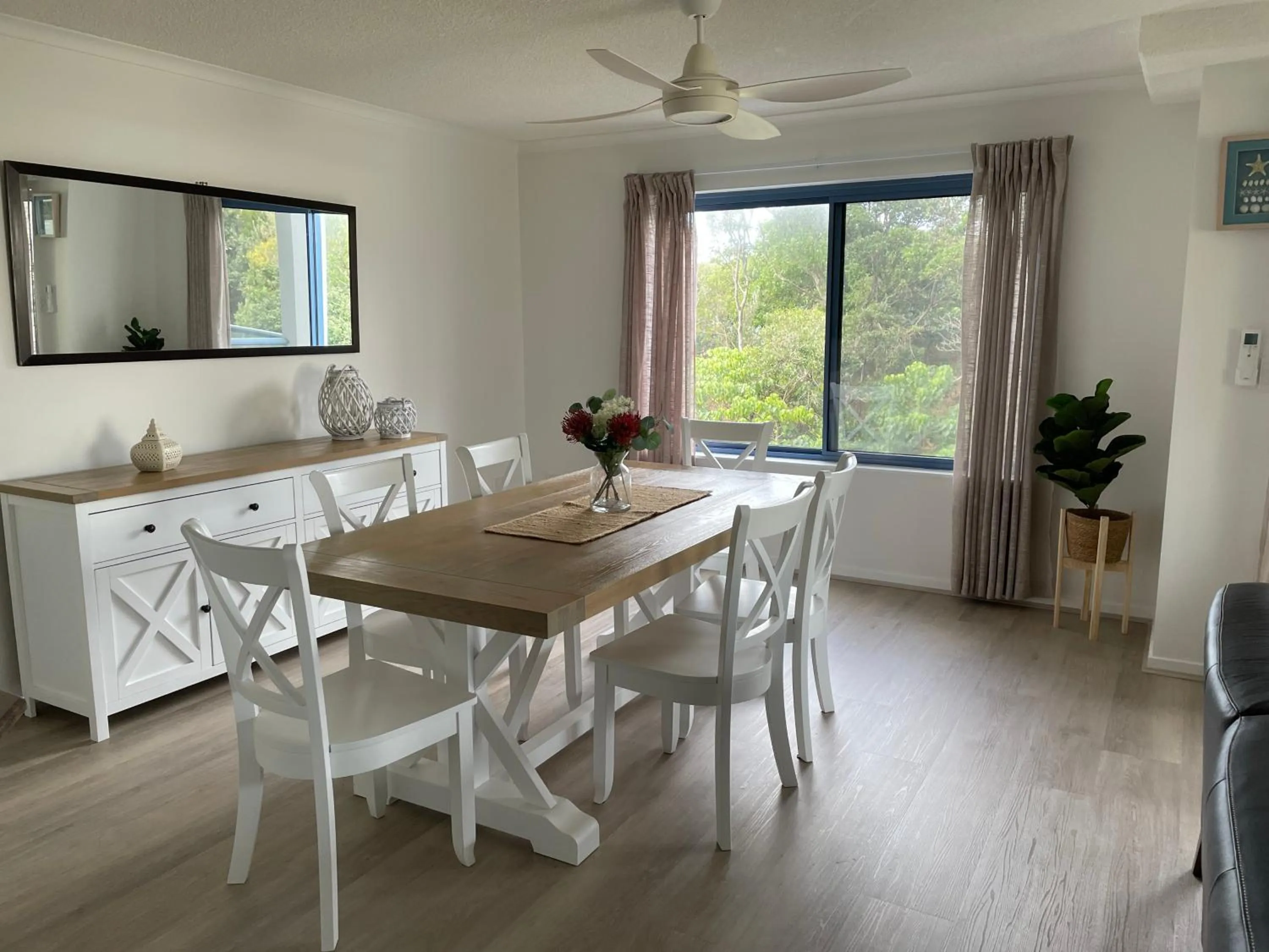 Dining area in Salerno On The Beach