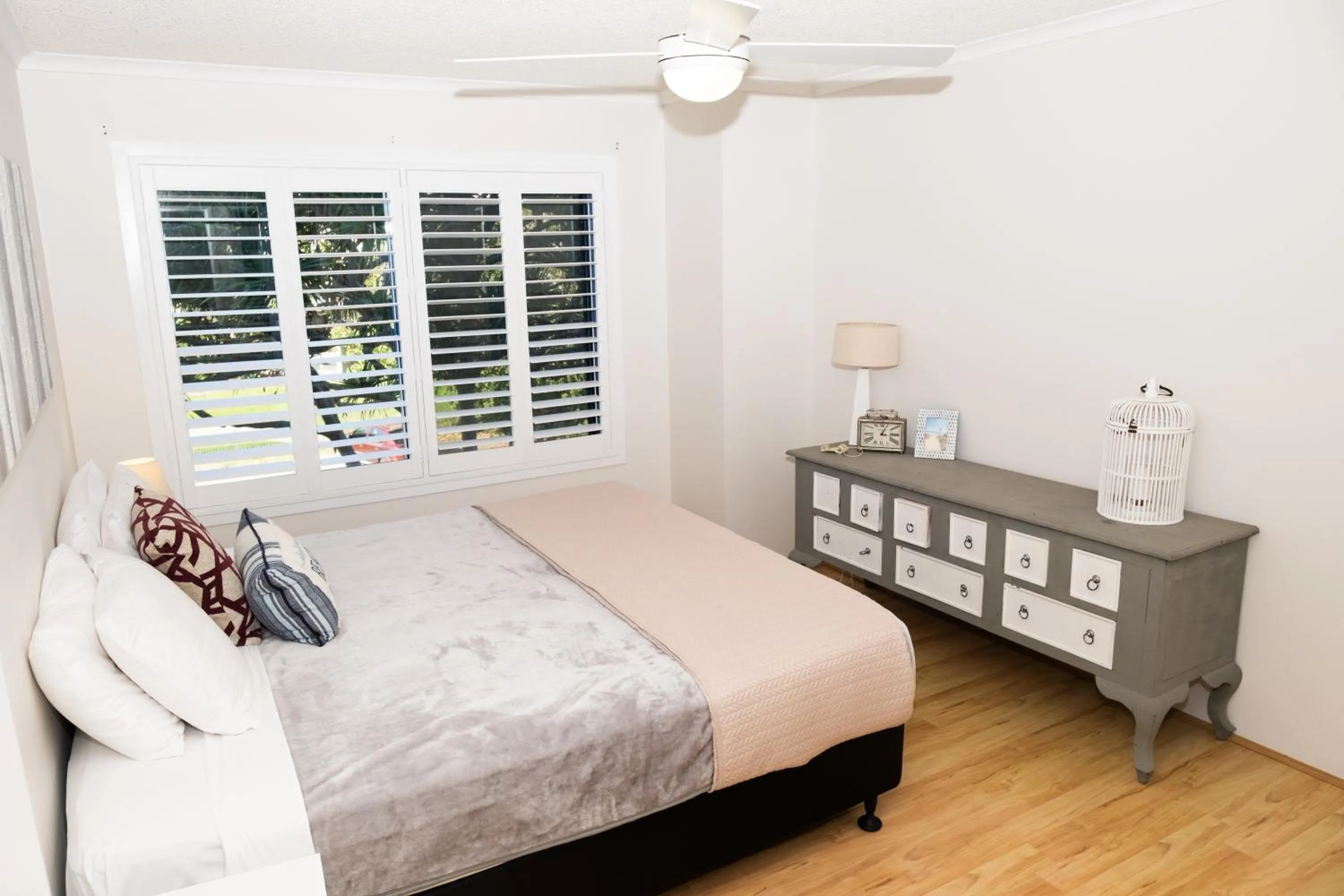 Bedroom, Bed in Salerno On The Beach