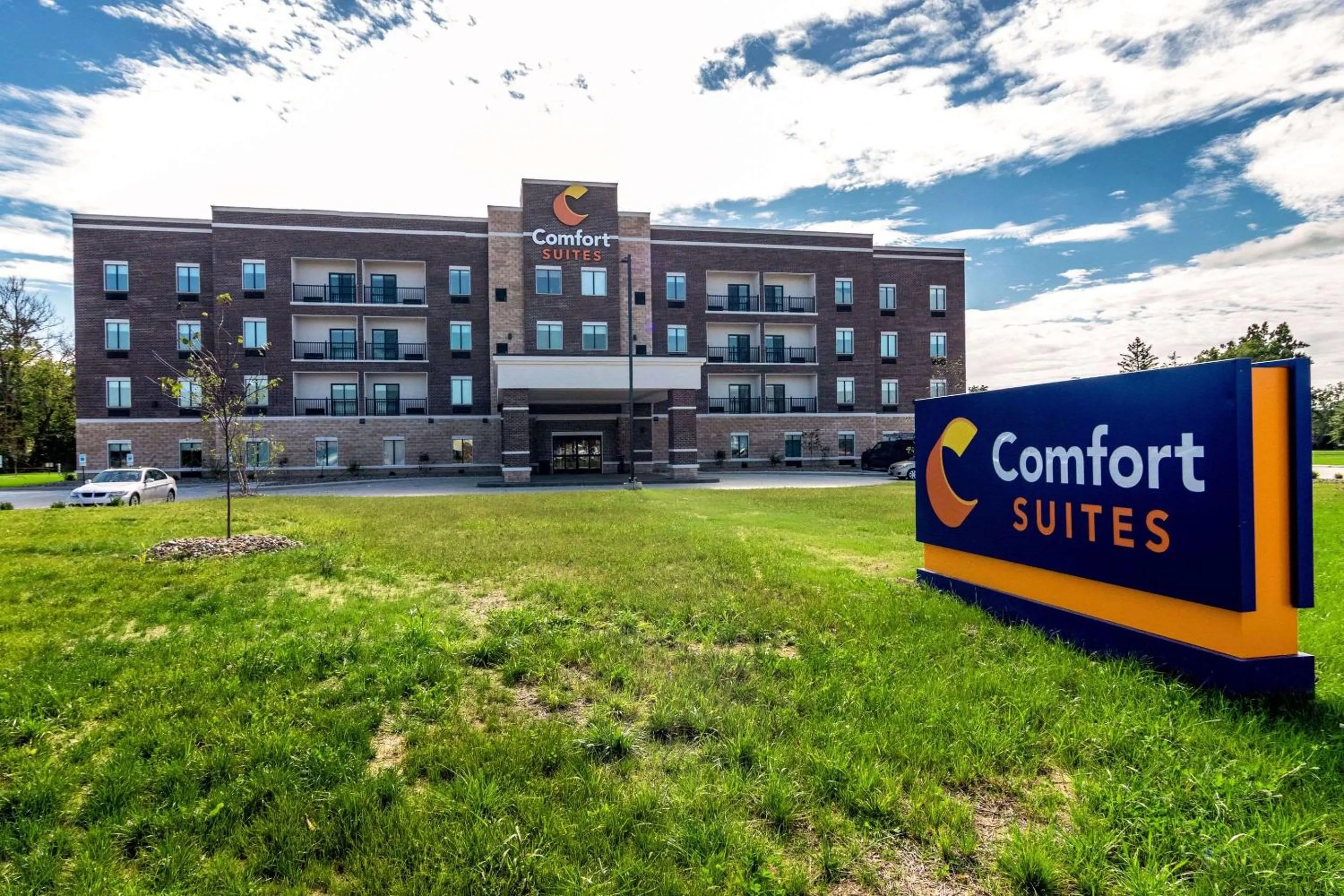 Property building in Comfort Suites Brunswick - Cleveland Southwest