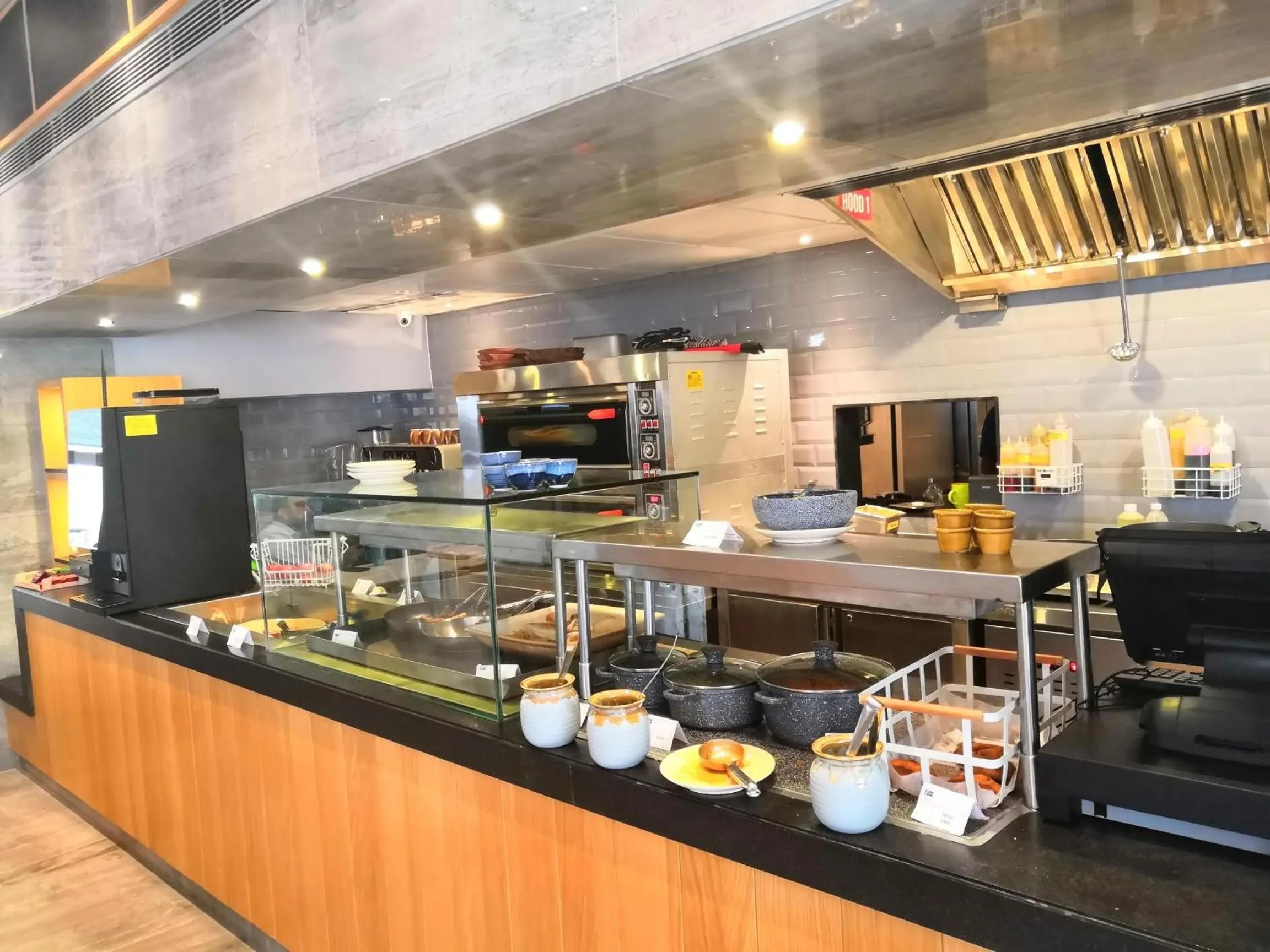 Buffet breakfast in Holiday Inn Express Bengaluru Yeshwantpur by IHG