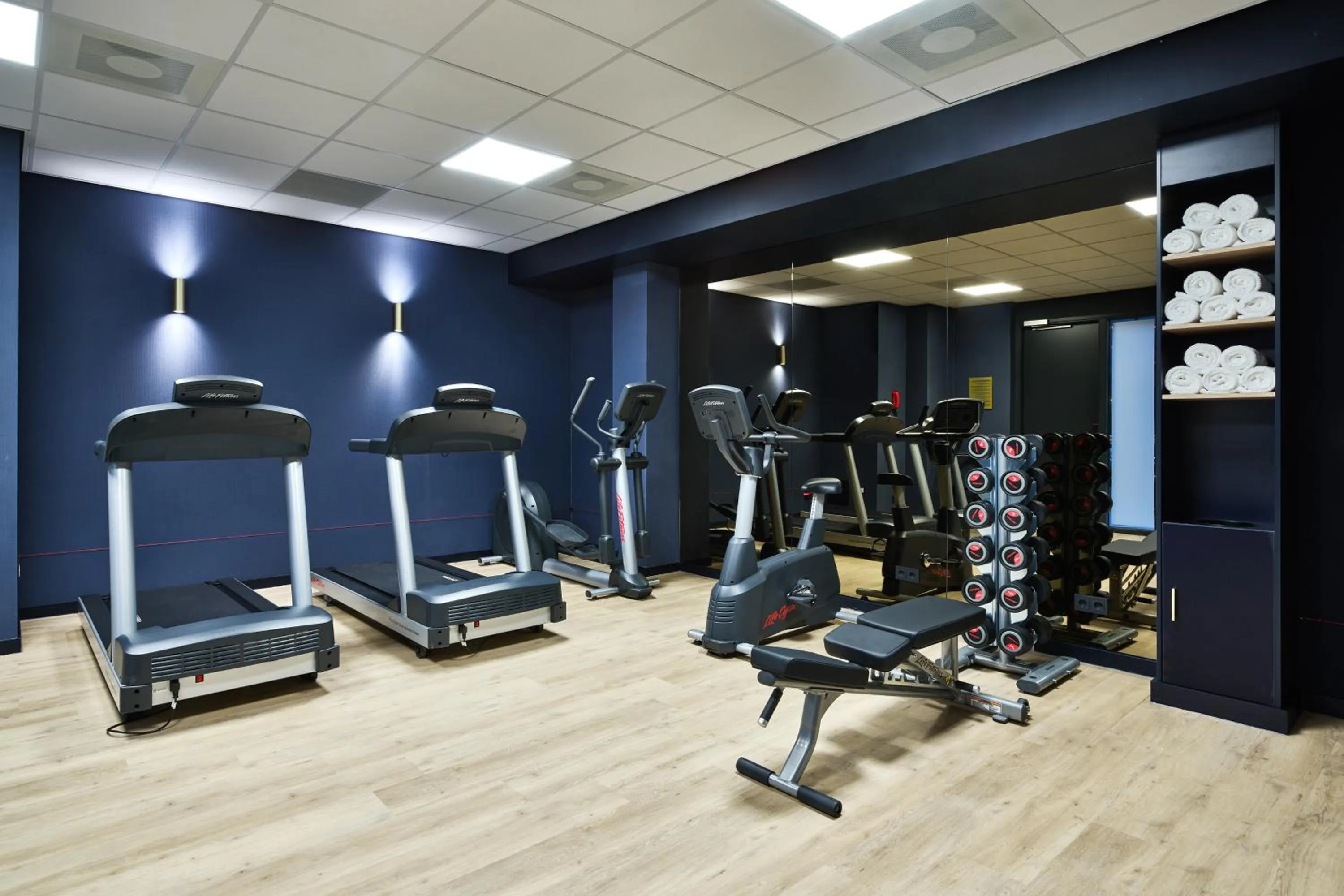 Fitness centre/facilities in Staybridge Suites The Hague - Parliament by IHG