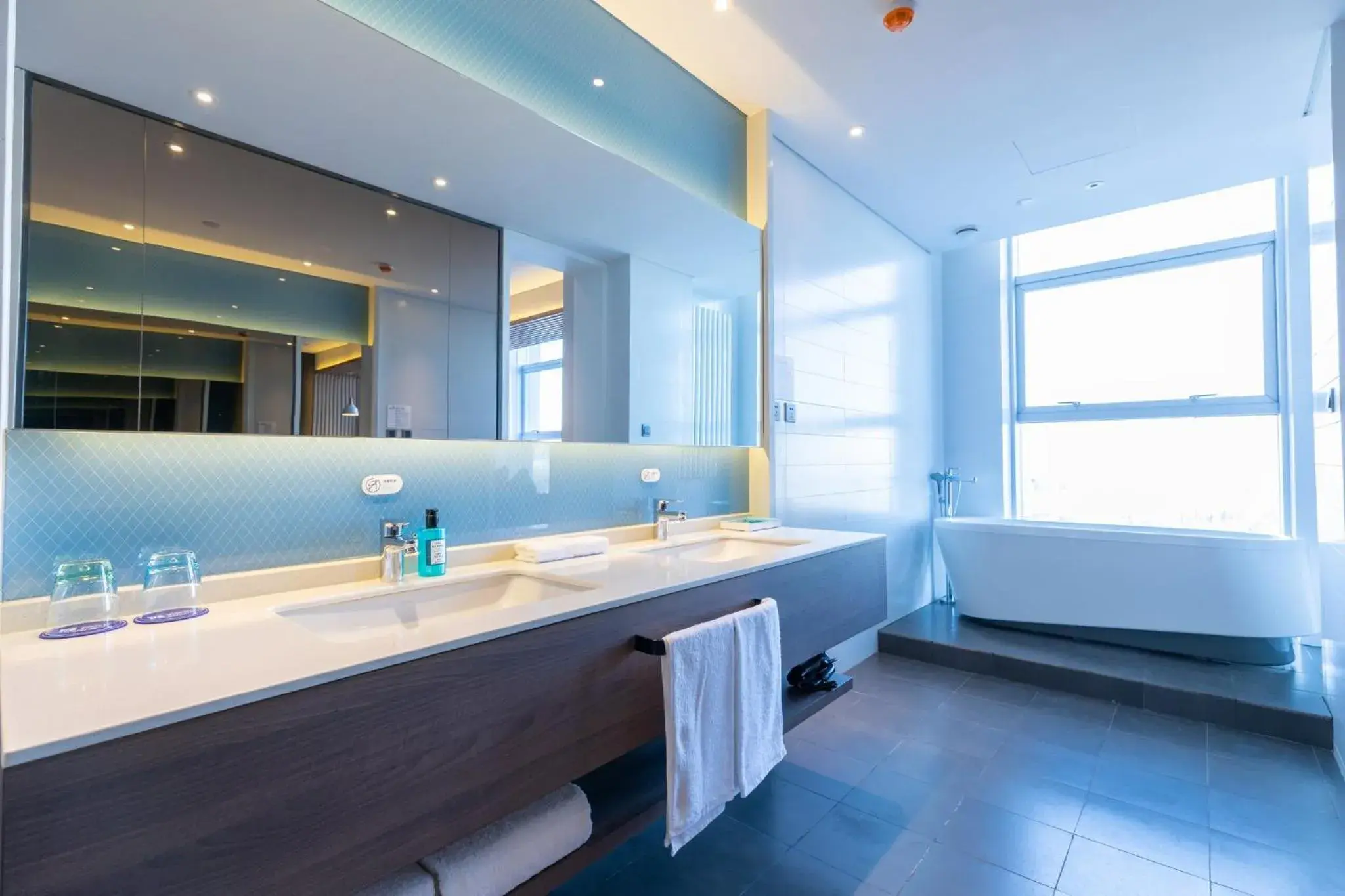 Holiday Inn Express Harbin Qunli by IHG Holiday Inn Express Harbin Qunli by IHG