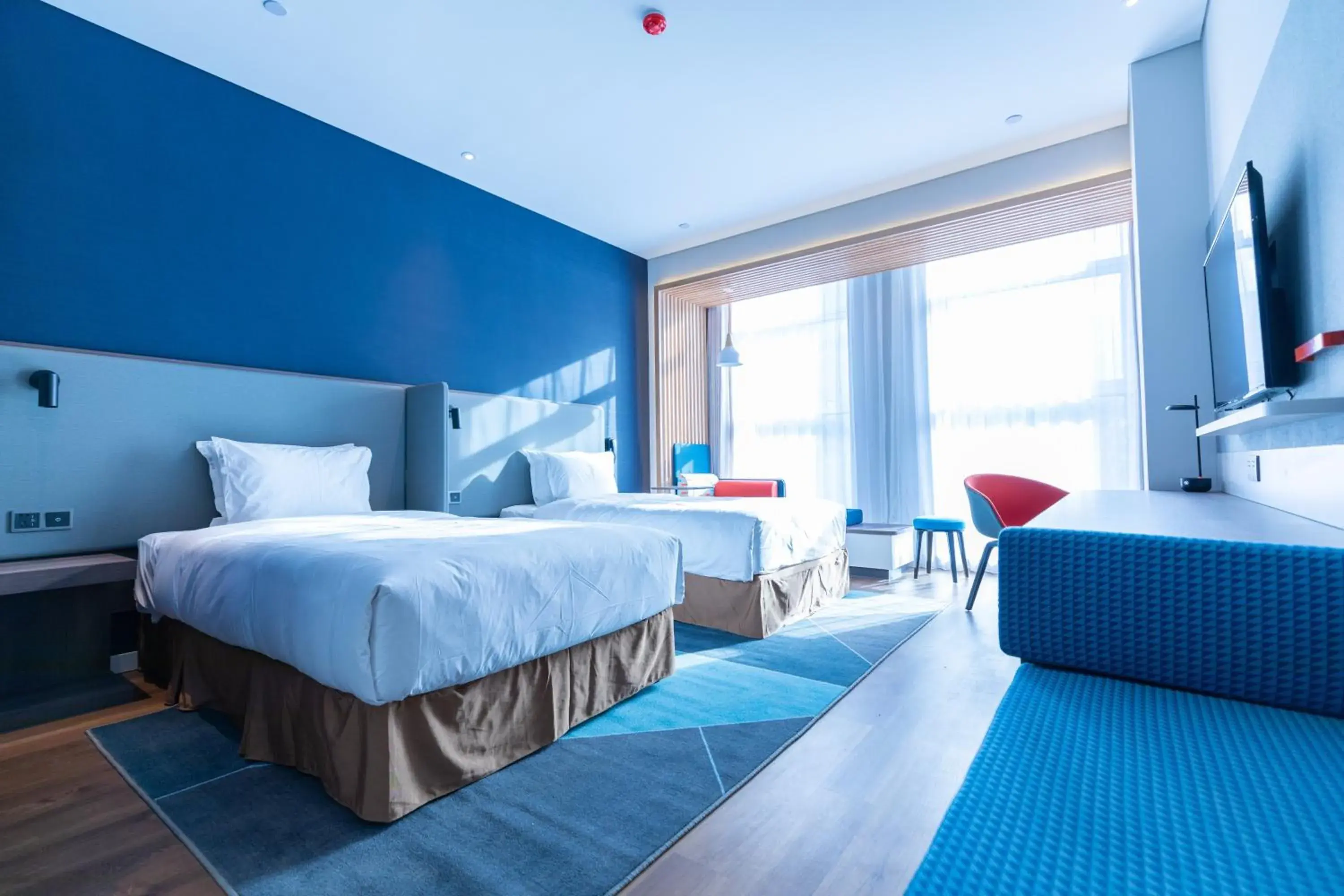 Photo of the whole room, Bed in Holiday Inn Express Harbin Qunli by IHG Photo of the whole room, Bed in Holiday Inn Express Harbin Qunli by IHG