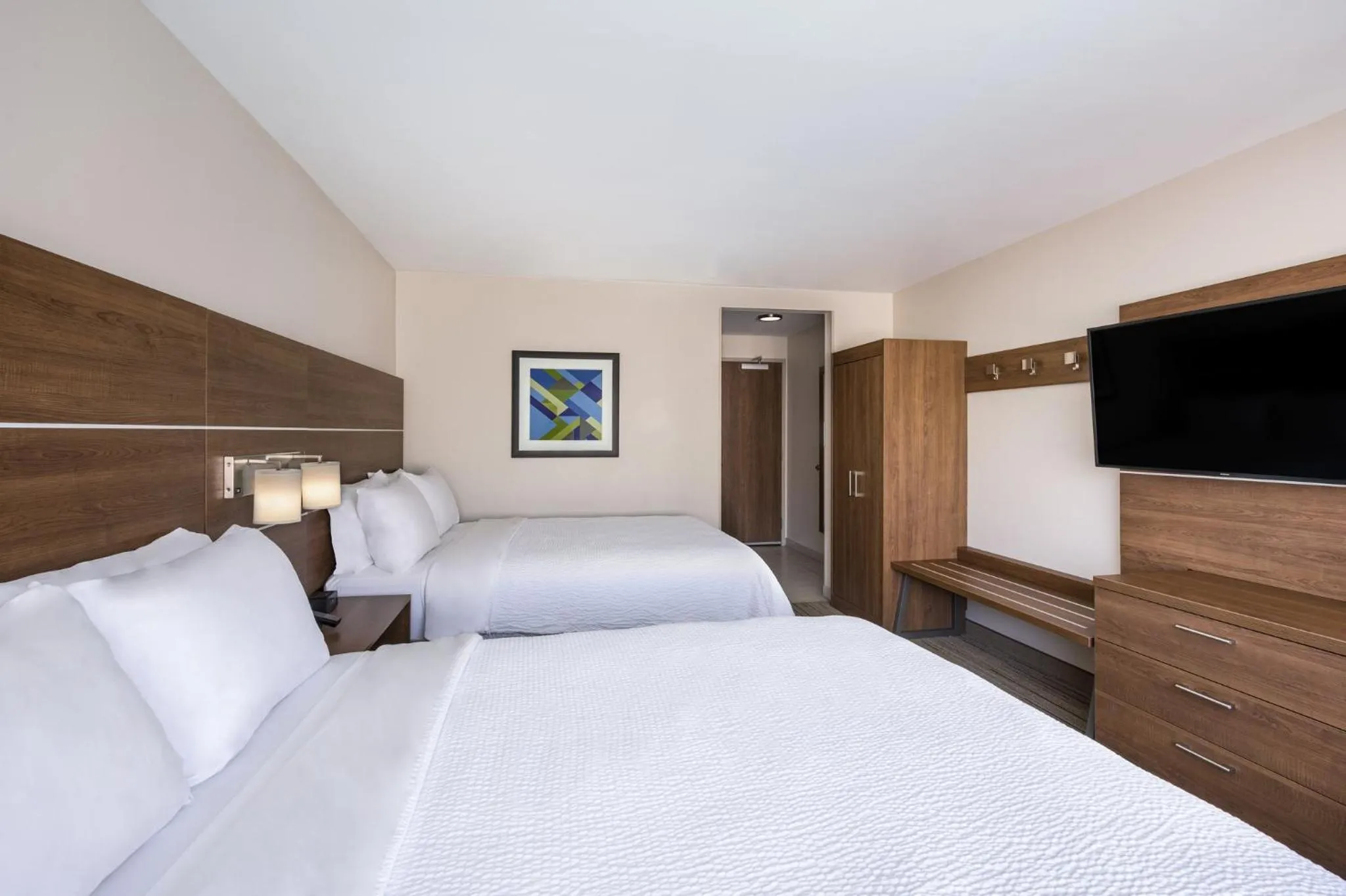 Photo of the whole room, Bed in Holiday Inn Express & Suites - Gilbert - East Mesa by IHG